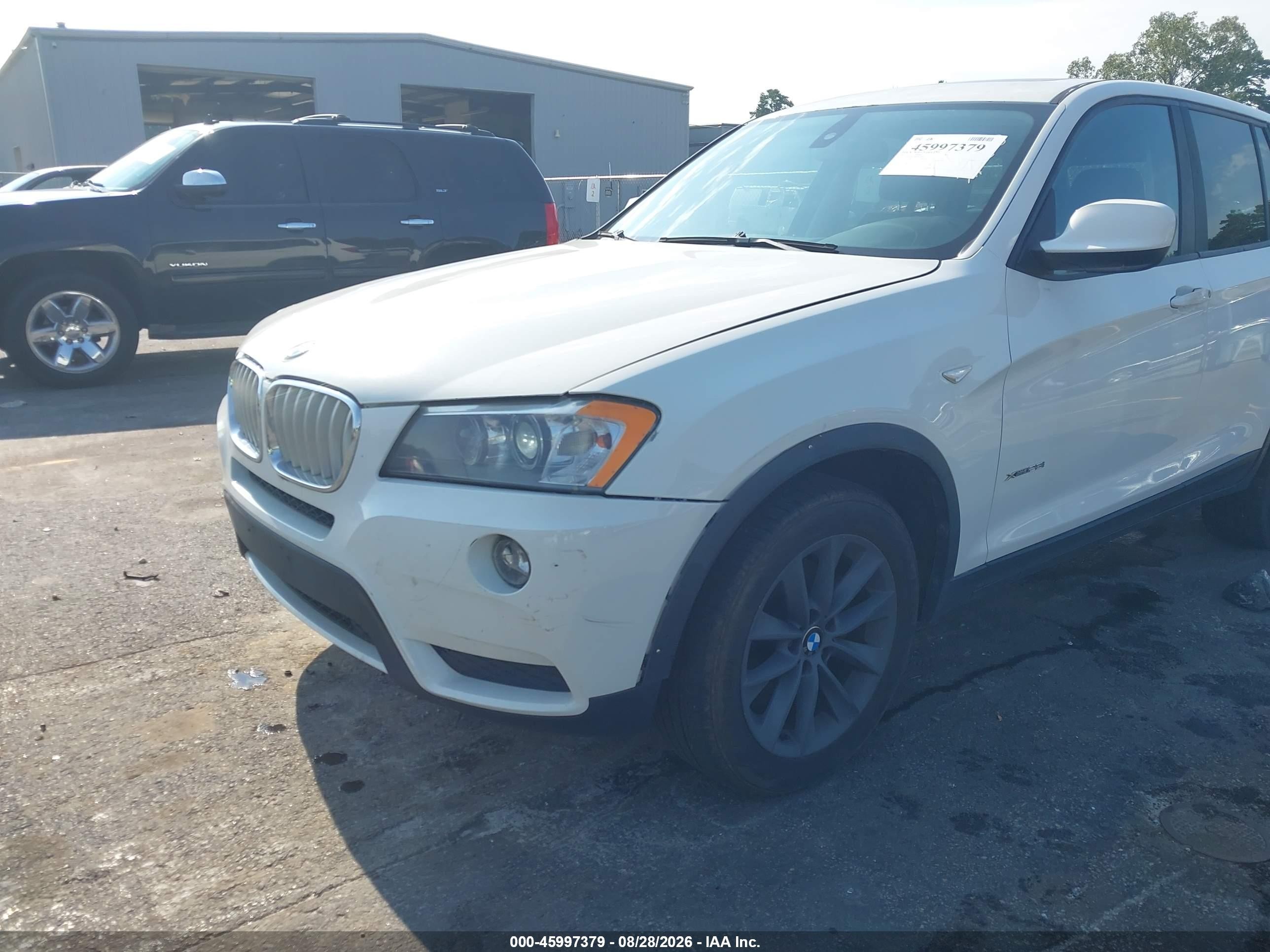 2011 Bmw X3 Xdrive28i White vin: 5UXWX5C58BLK59068