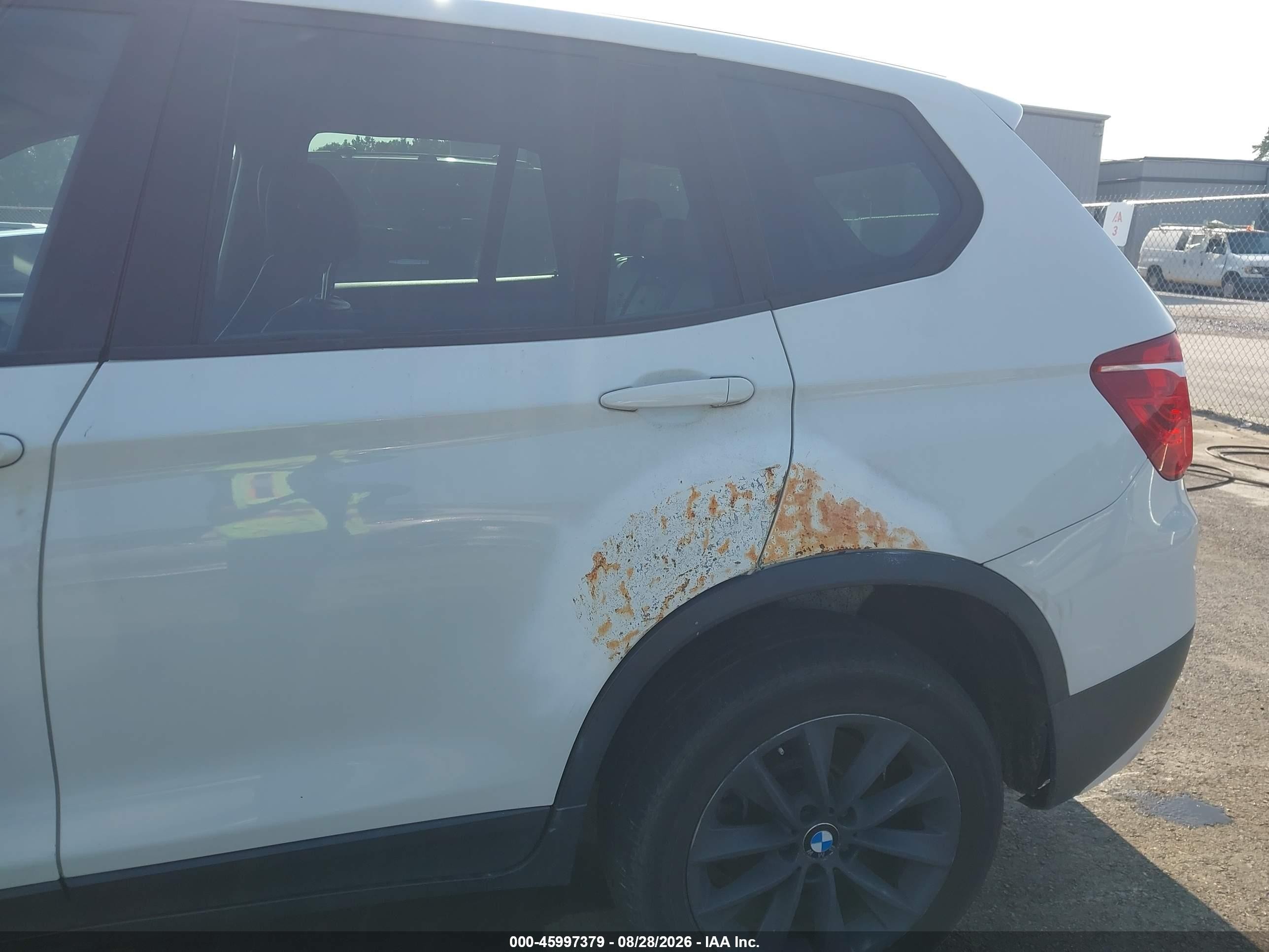2011 Bmw X3 Xdrive28i White vin: 5UXWX5C58BLK59068