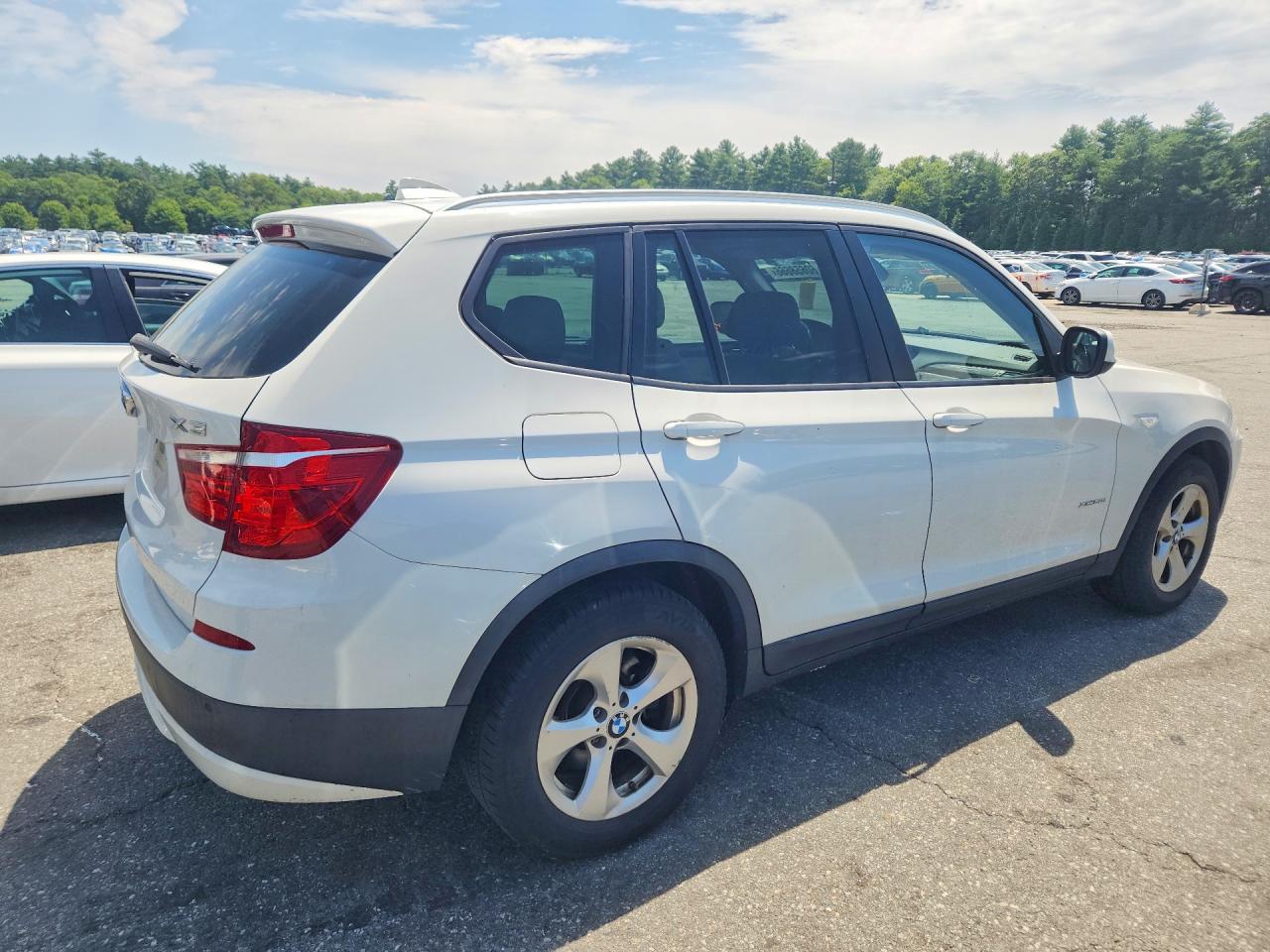 2011 Bmw X3 Xdrive28i White vin: 5UXWX5C59BL701212