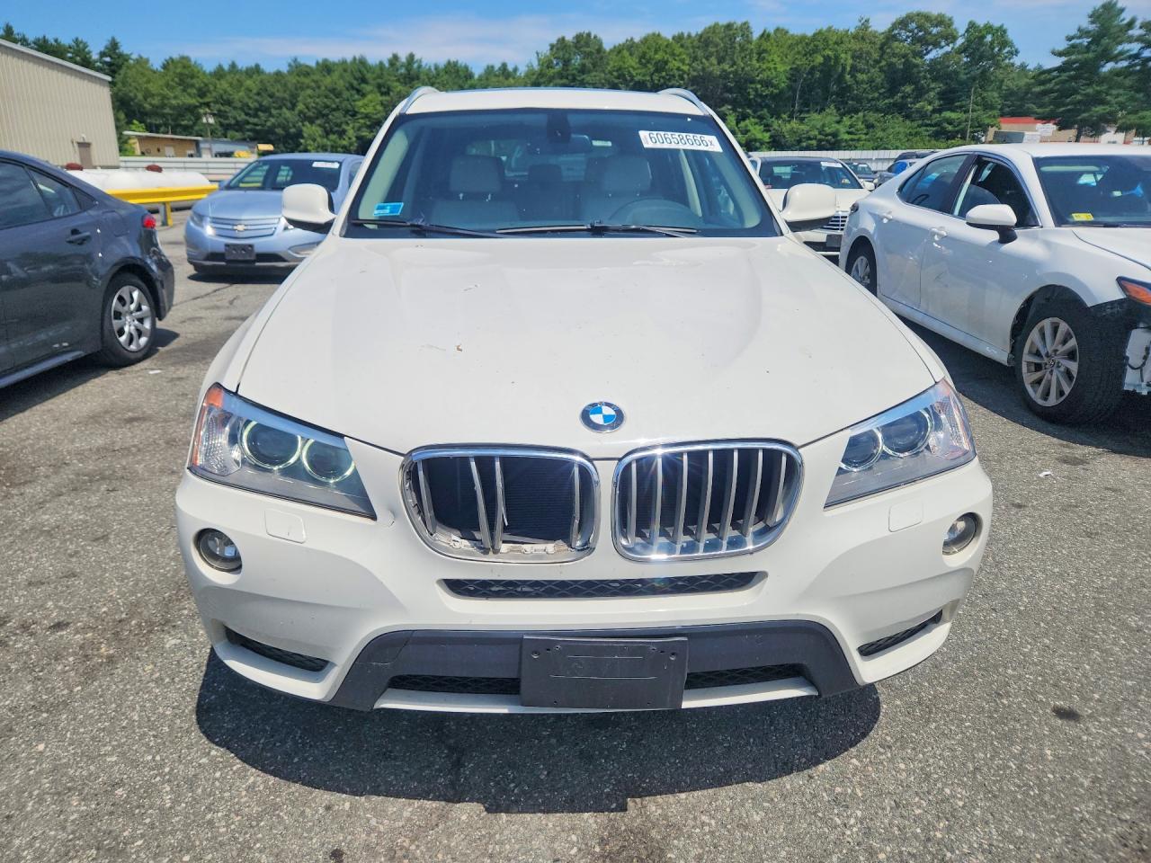 2011 Bmw X3 Xdrive28i White vin: 5UXWX5C59BL701212