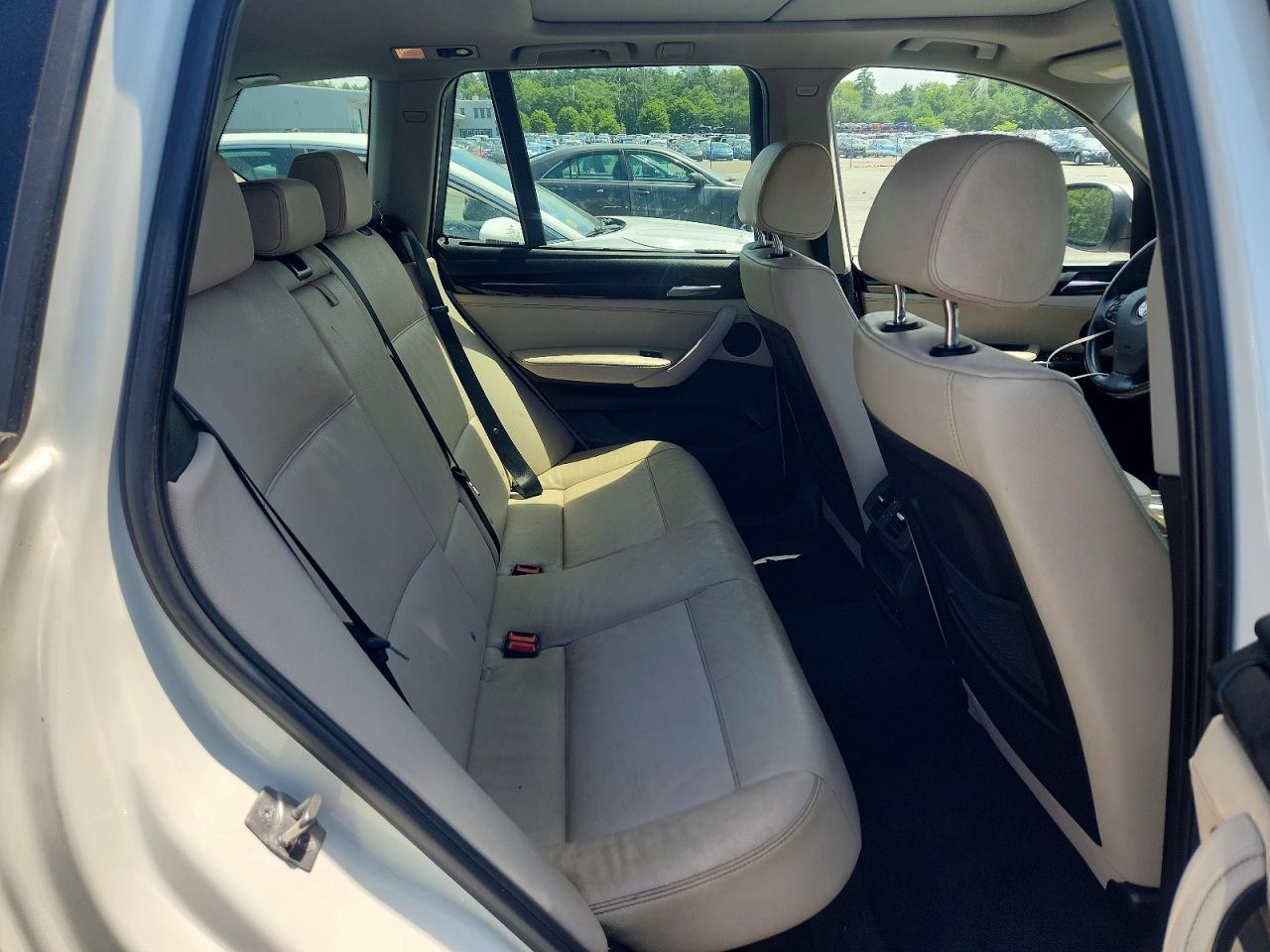 2011 Bmw X3 Xdrive28i White vin: 5UXWX5C59BL701212