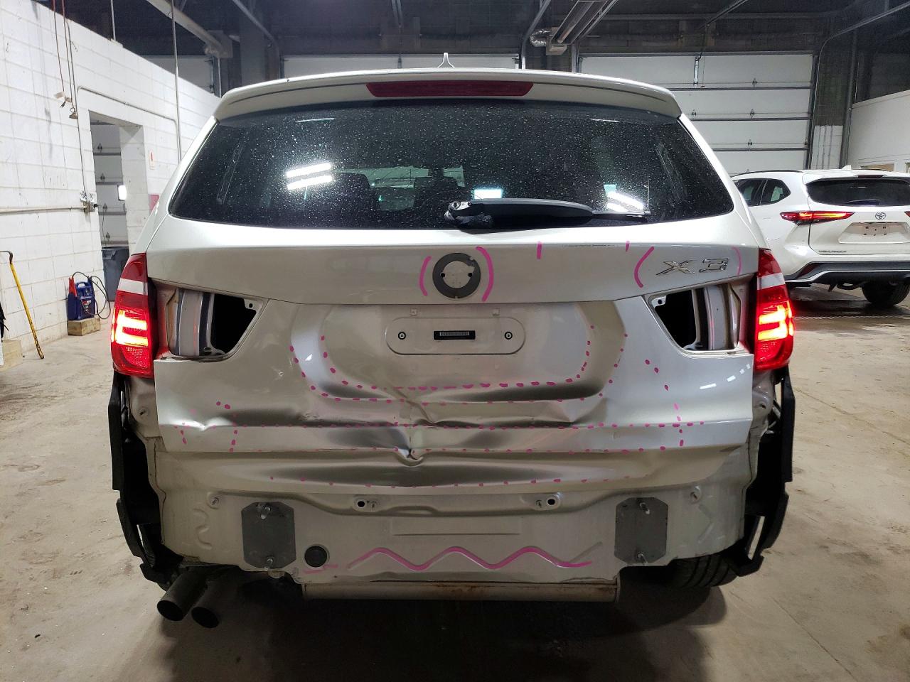 2011 Bmw X3 Xdrive28i Beige vin: 5UXWX5C59BL708841