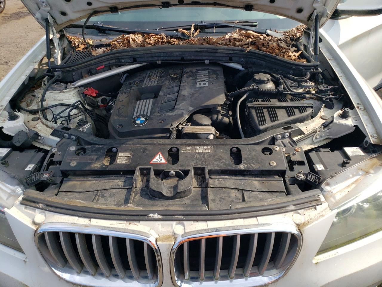 2012 Bmw X3 Xdrive28i Белый vin: 5UXWX5C59CL724250