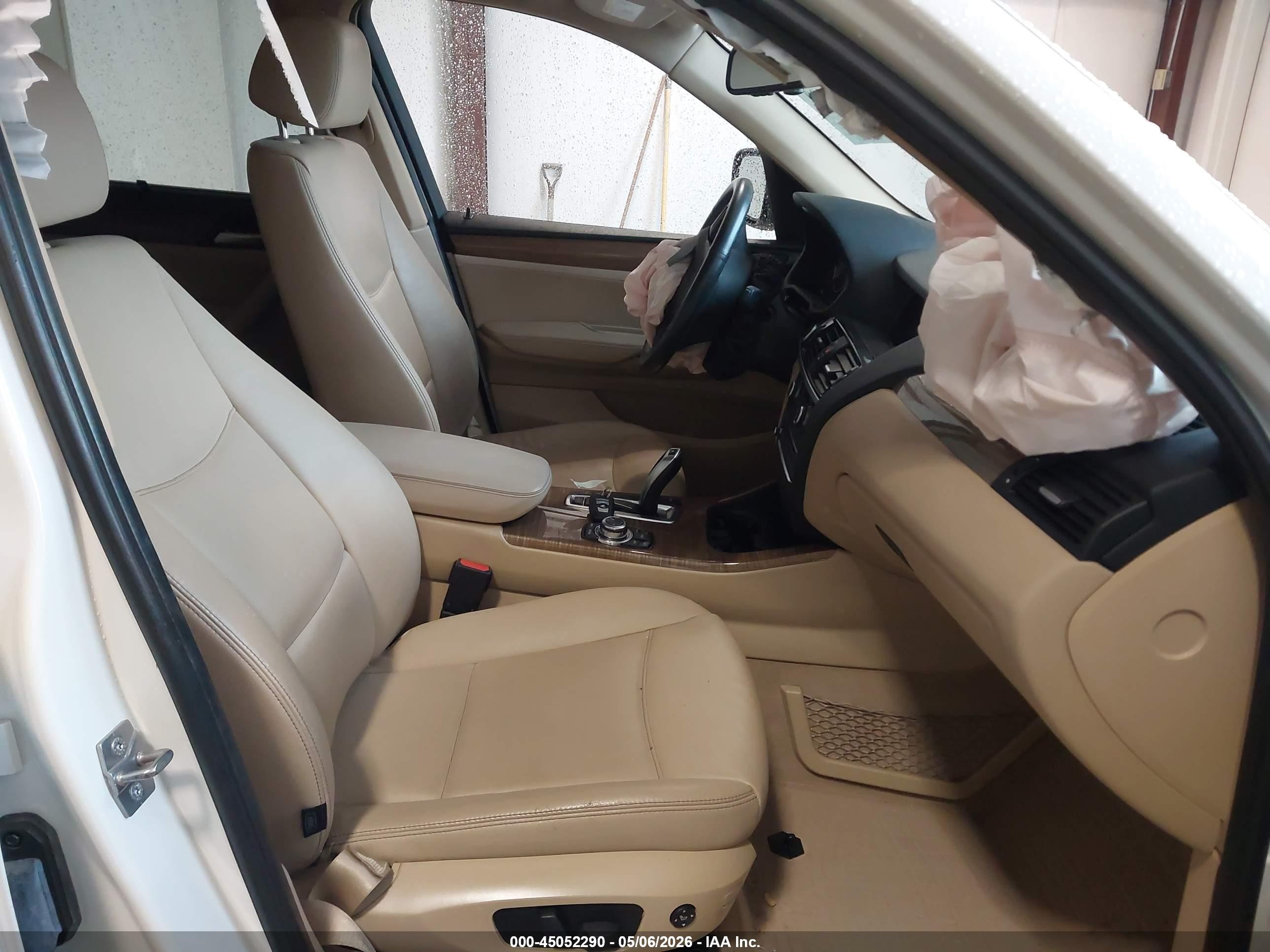 2012 Bmw X3 Xdrive28i White vin: 5UXWX5C59CL724670