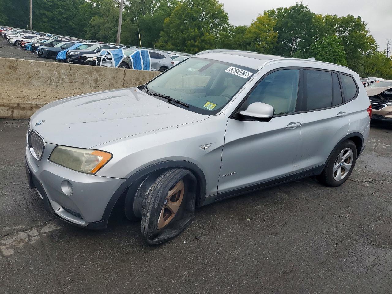 2011 Bmw X3 Xdrive28i Silver vin: 5UXWX5C5XBL701929