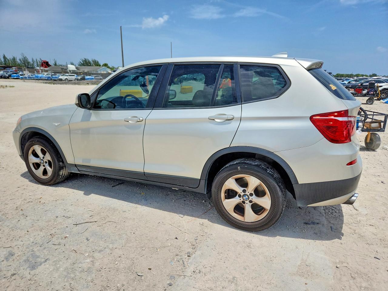 2011 Bmw X3 Xdrive28i Silver vin: 5UXWX5C5XBL705124