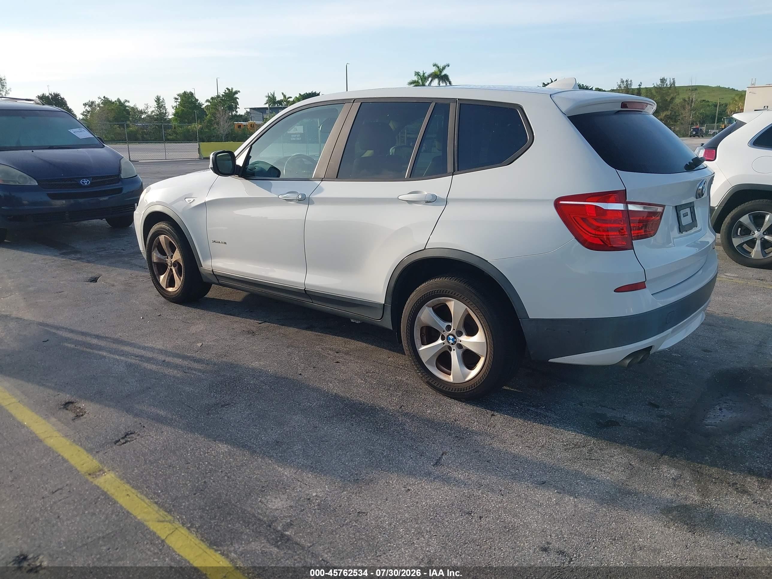 2012 Bmw X3 Xdrive28i White vin: 5UXWX5C5XCL720871