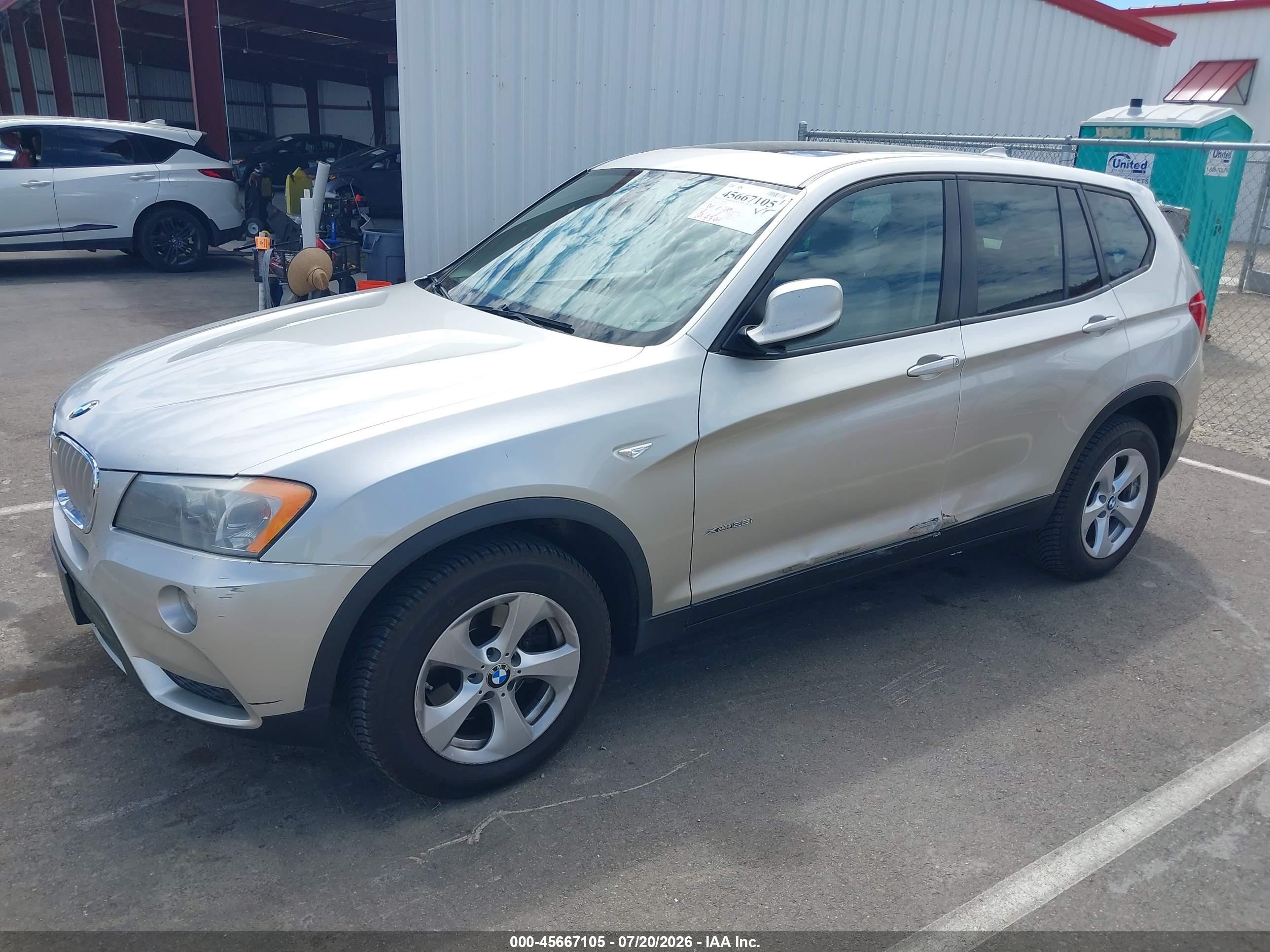 2012 Bmw X3 Xdrive28i Silver vin: 5UXWX5C5XCL722197