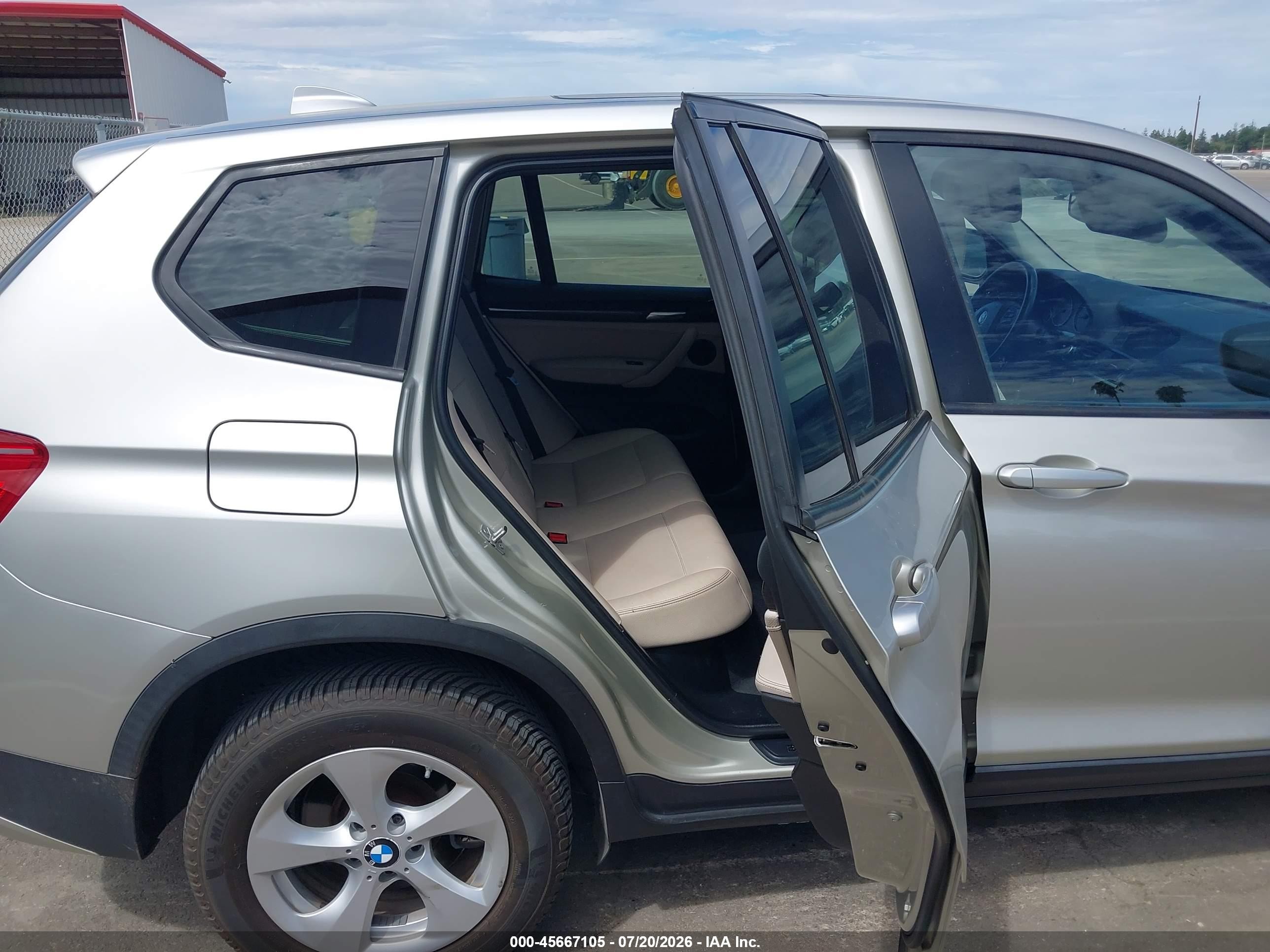 2012 Bmw X3 Xdrive28i Silver vin: 5UXWX5C5XCL722197