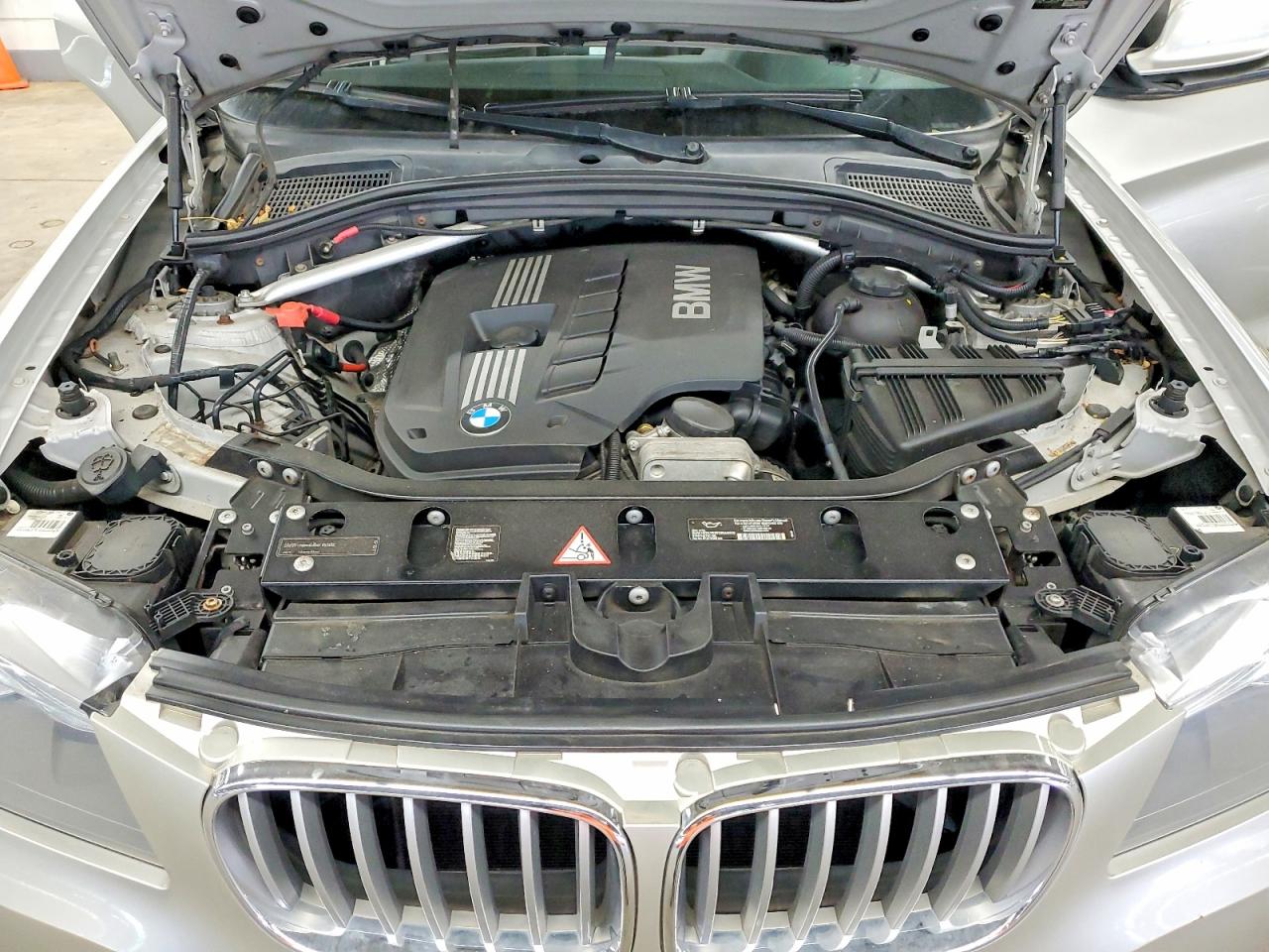 2012 Bmw X3 Xdrive28i Серебряный vin: 5UXWX5C5XCL723690
