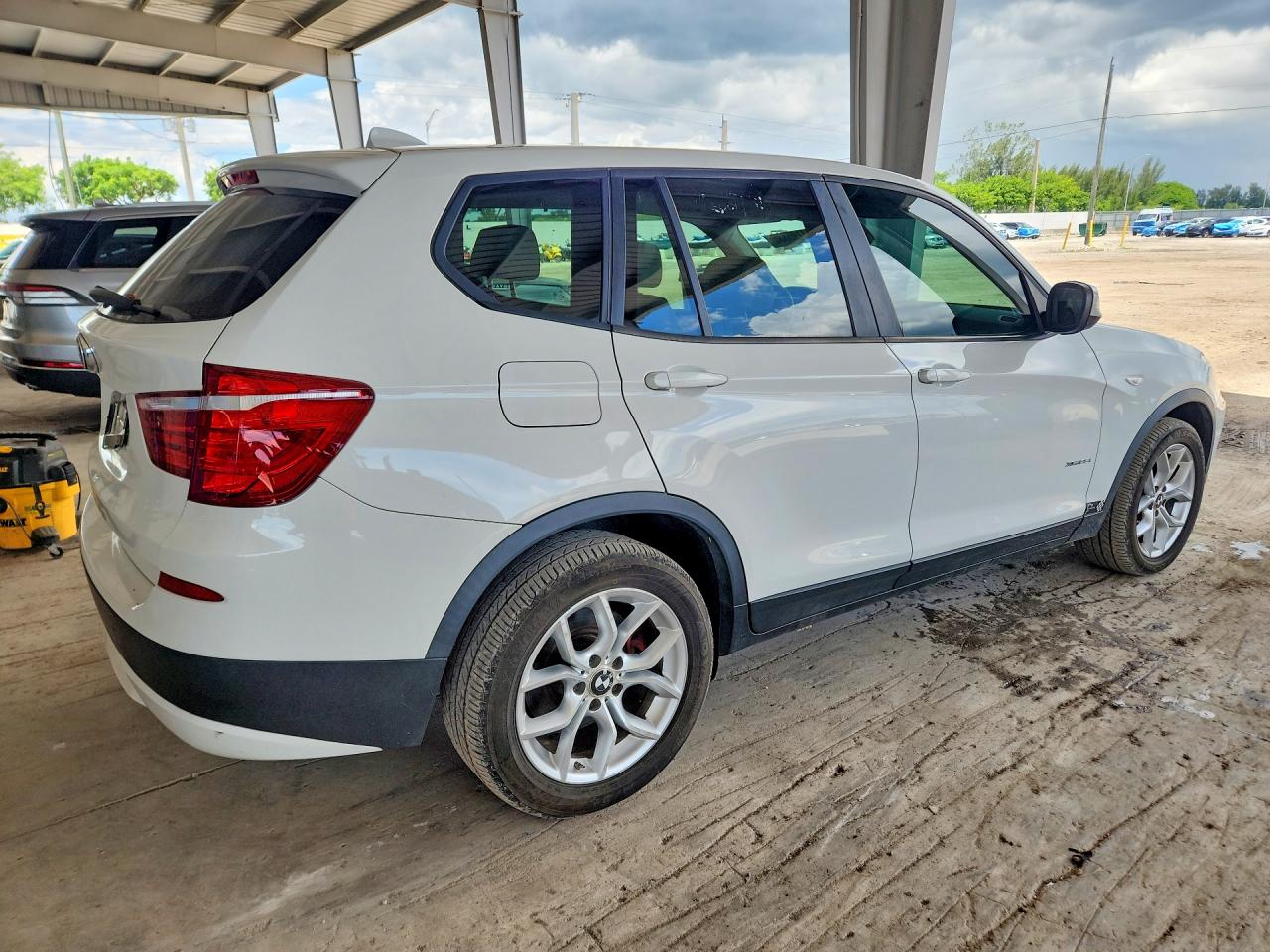 2012 Bmw X3 Xdrive35i White vin: 5UXWX7C51CL975372