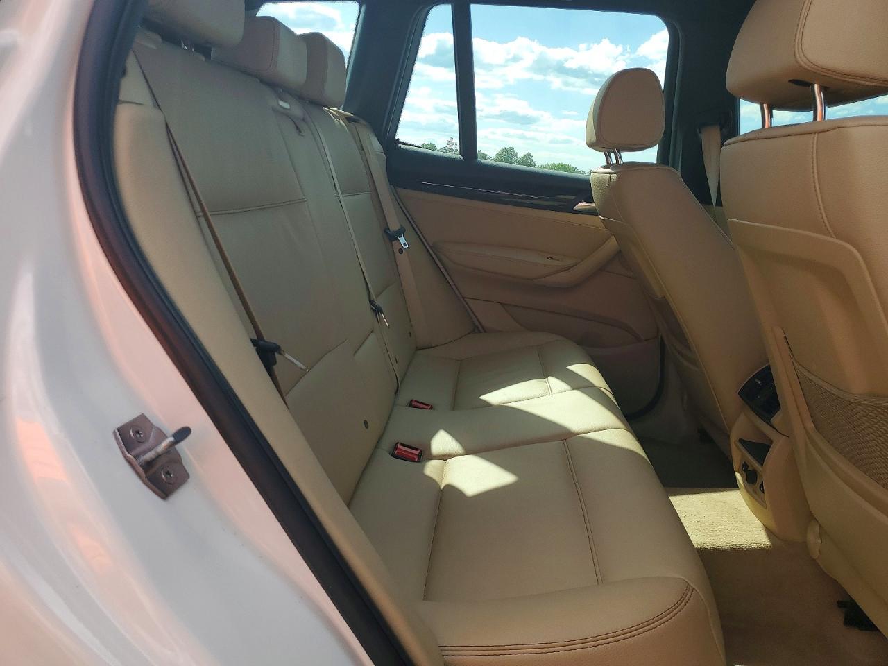 2014 Bmw X3 Xdrive35i White vin: 5UXWX7C56E0E80348