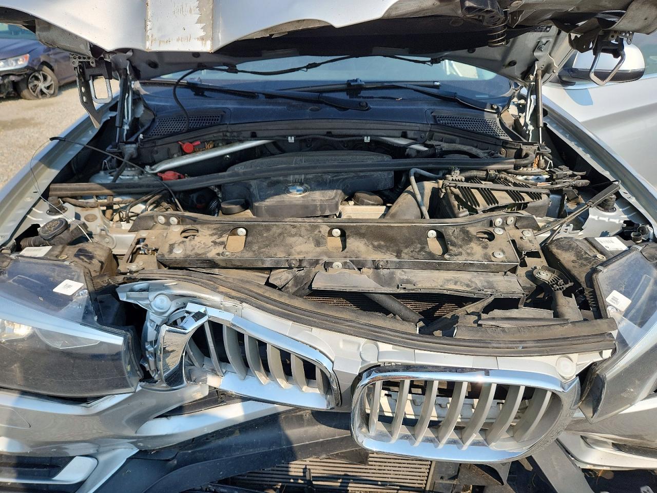 2017 Bmw X3 Xdrive28i Серебряный vin: 5UXWX9C30H0T19974