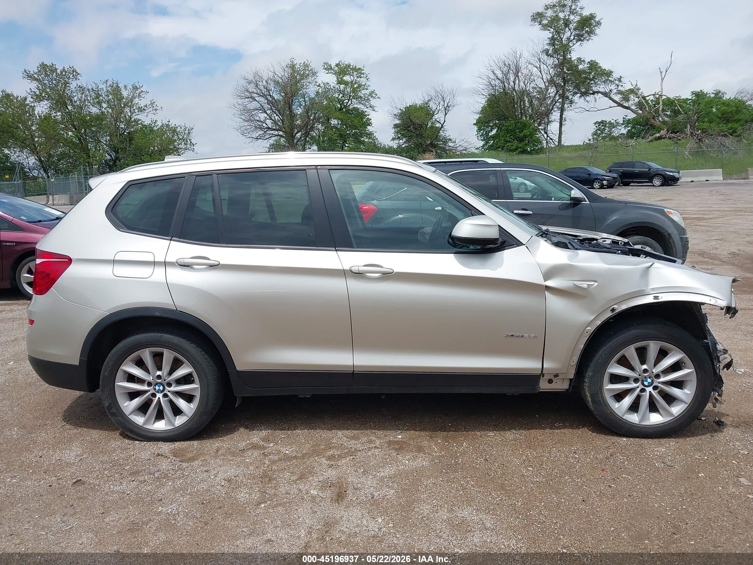 2017 Bmw X3 Xdrive28i Silver vin: 5UXWX9C37H0T22807