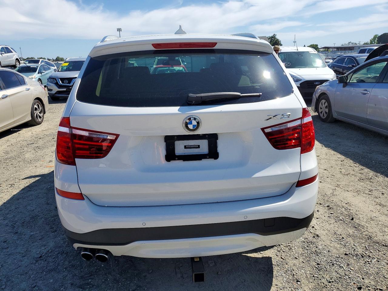 2017 Bmw X3 Xdrive28i White vin: 5UXWX9C38H0T20225