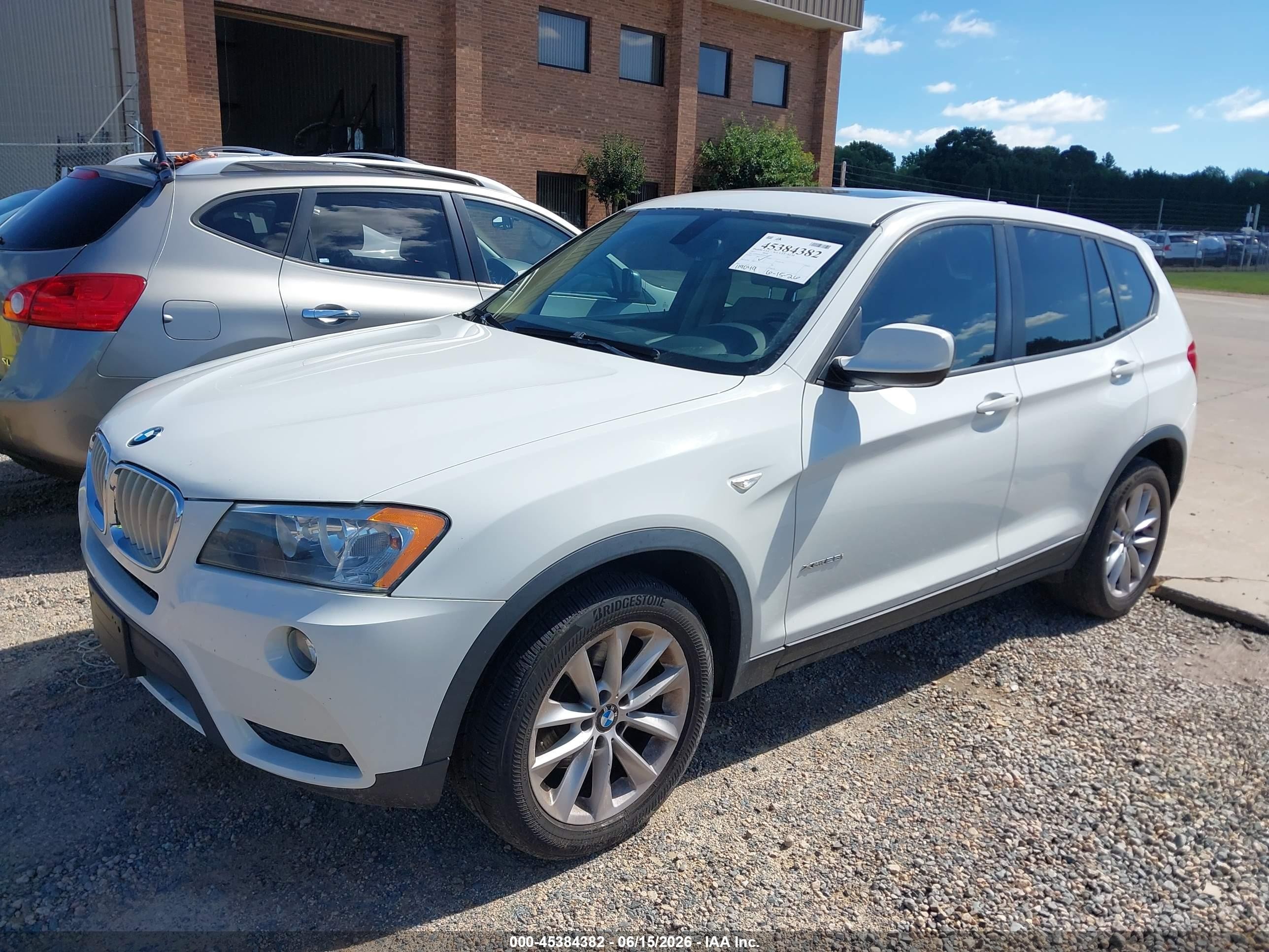 2013 Bmw X3 Xdrive28i Белый vin: 5UXWX9C50D0A25330