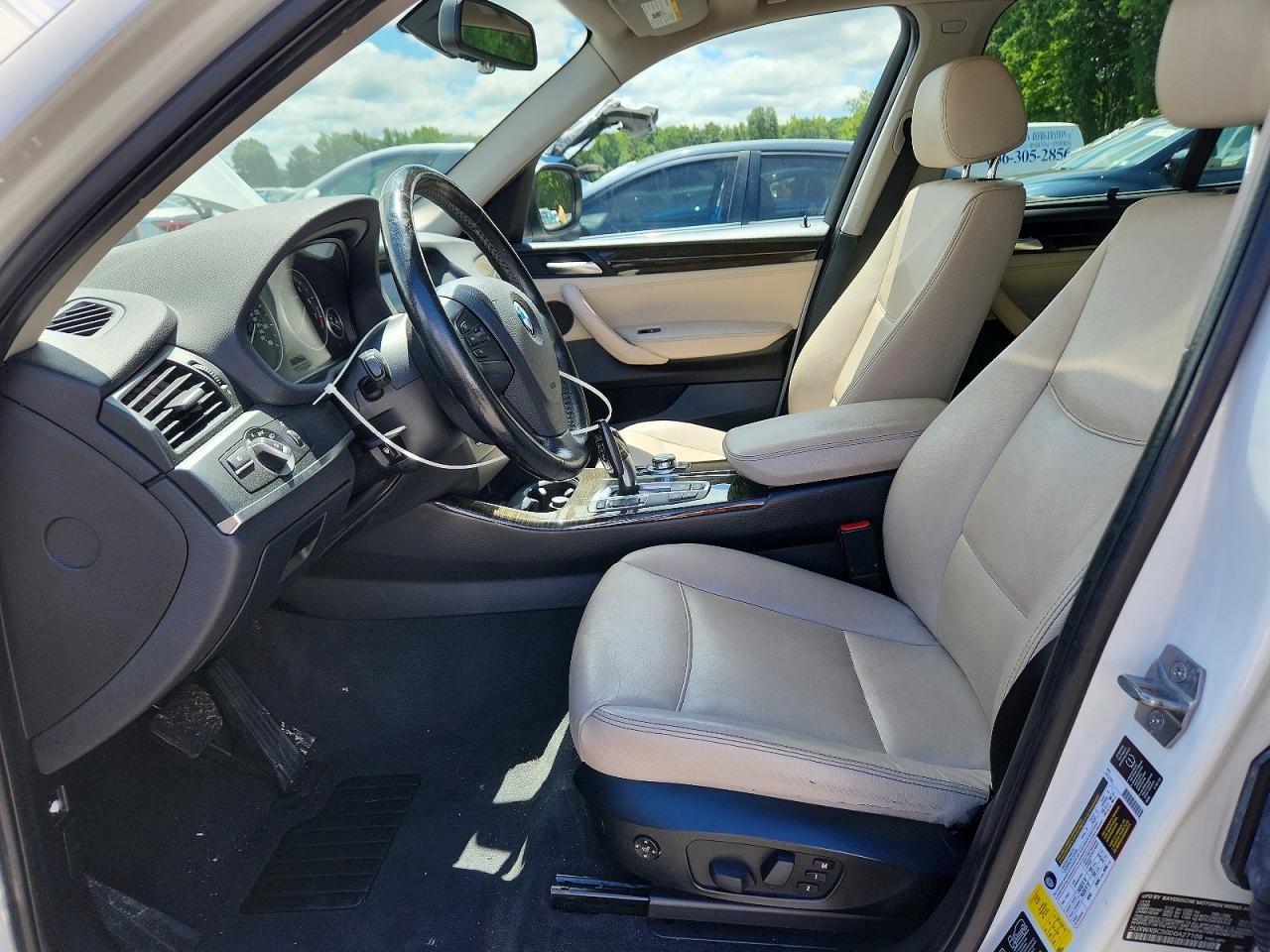 2013 Bmw X3 Xdrive28i White vin: 5UXWX9C50D0A27109