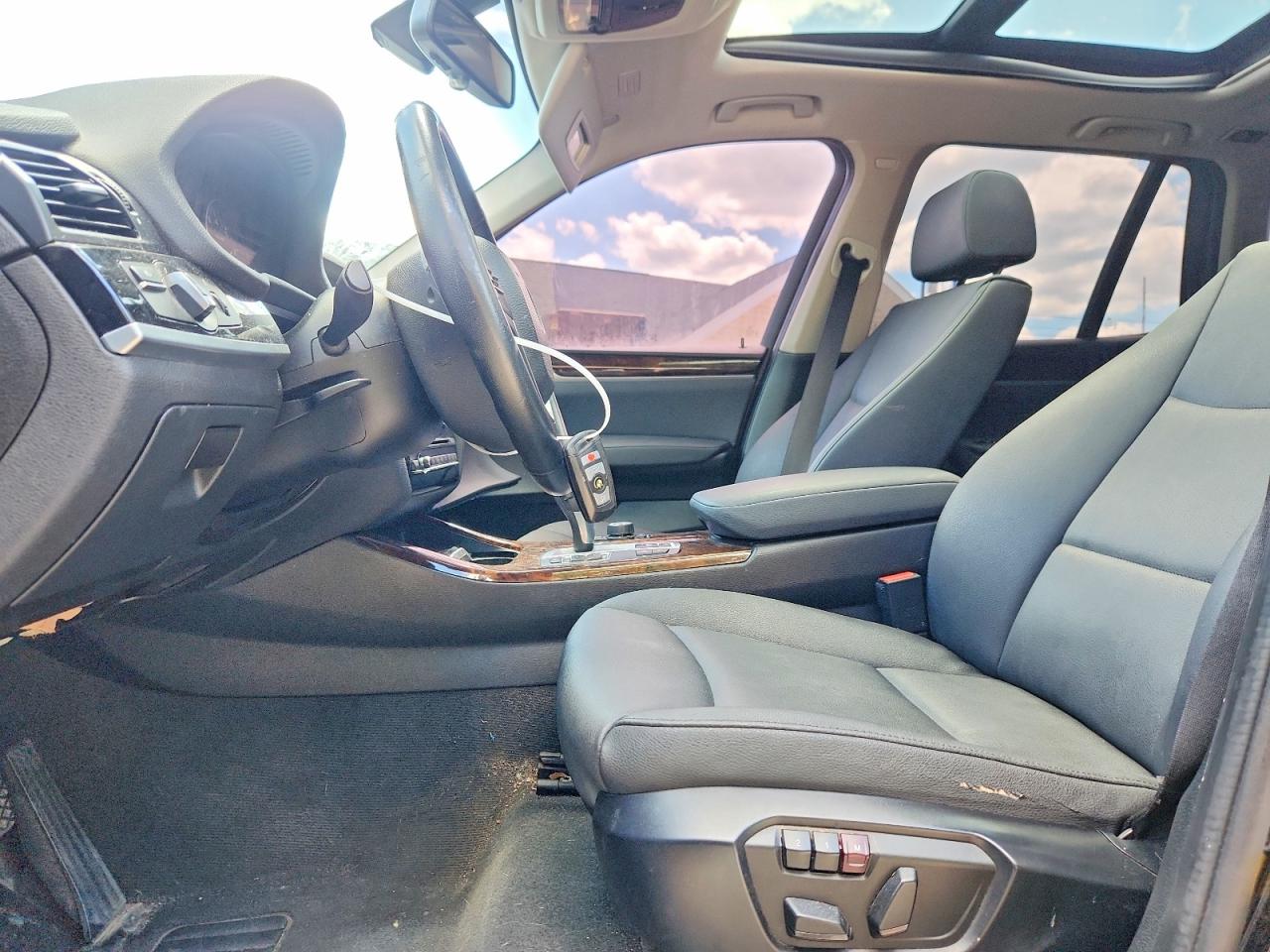 2015 Bmw X3 Xdrive28i Черный vin: 5UXWX9C50F0D45105
