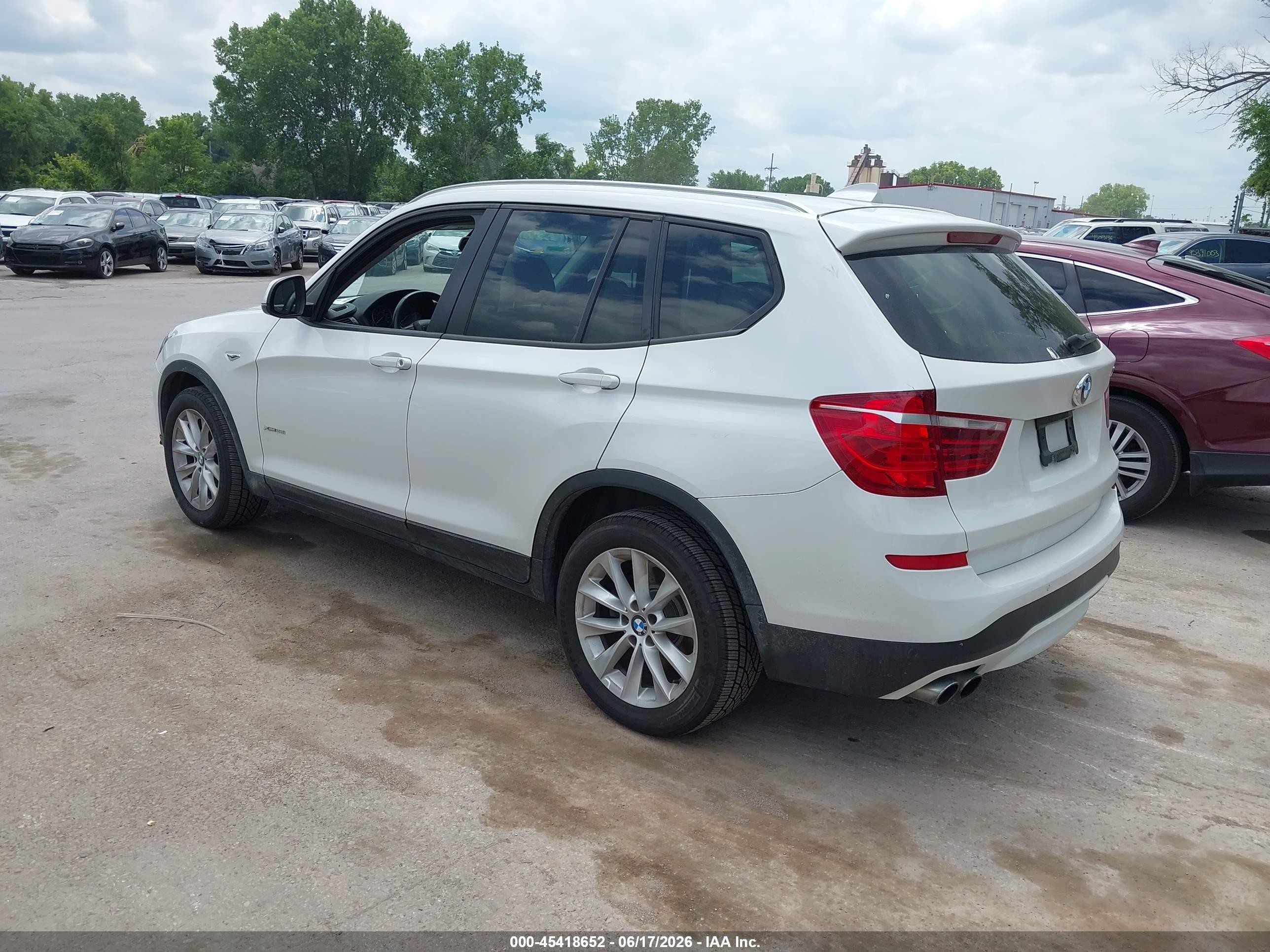 2015 Bmw X3 Xdrive28i White vin: 5UXWX9C50F0D56024