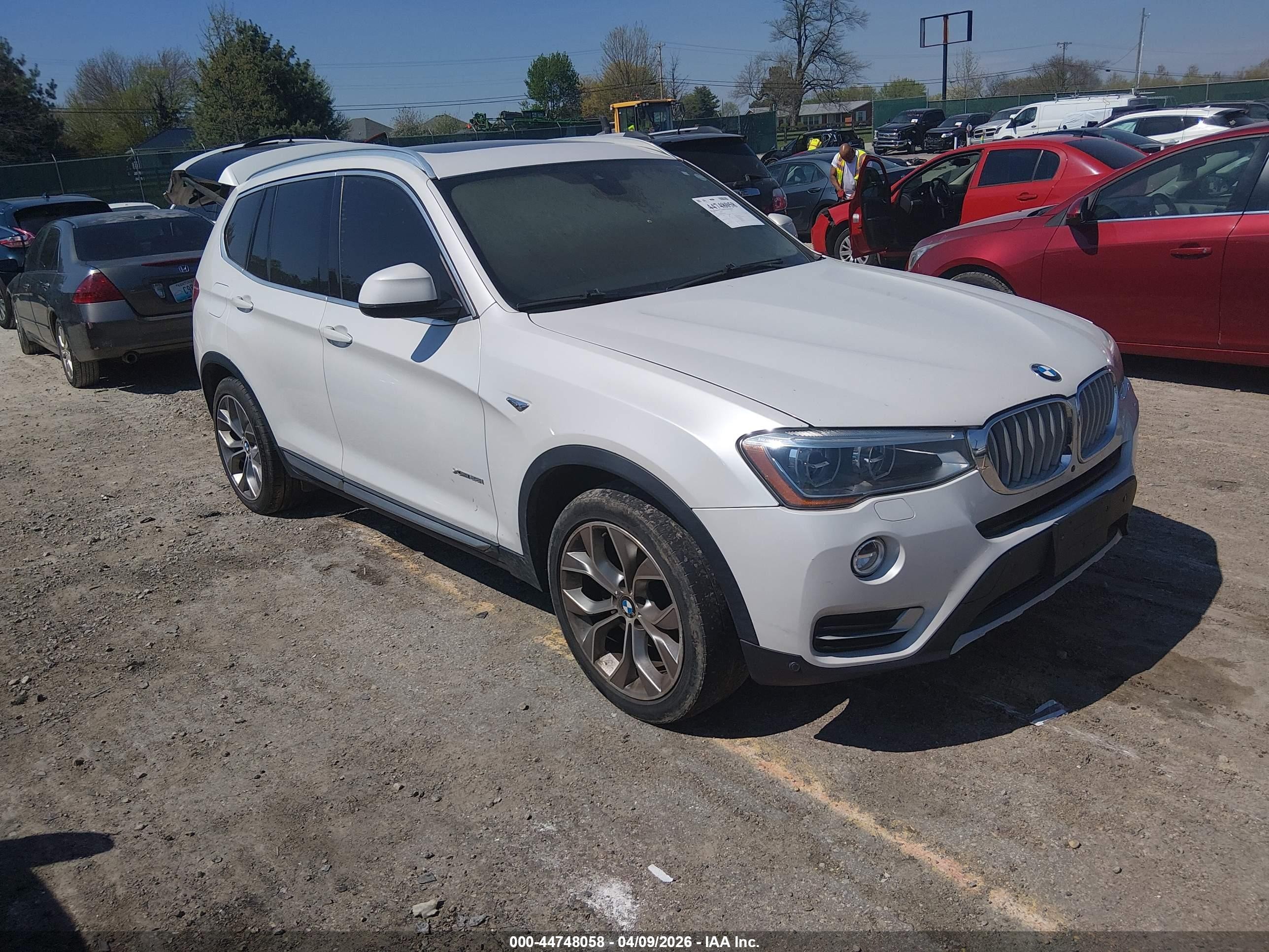 2015 Bmw X3 Xdrive28i Белый vin: 5UXWX9C50F0D59635