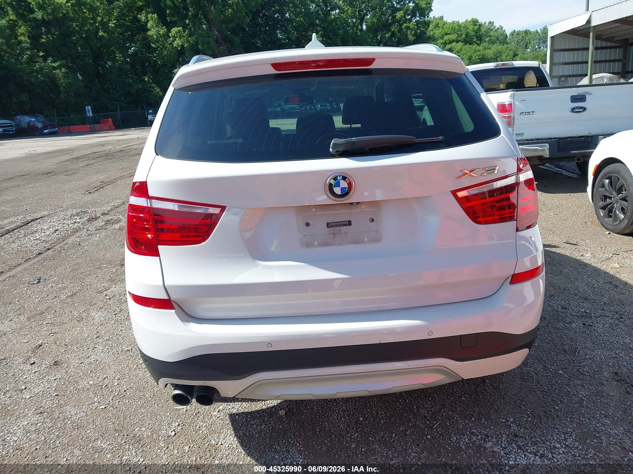 2015 Bmw X3 Xdrive28i White vin: 5UXWX9C50F0D60428