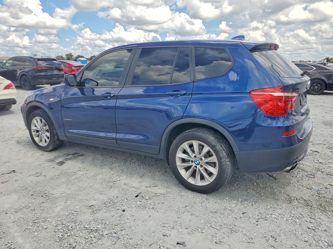 2013 Bmw X3 Xdrive28i Blue vin: 5UXWX9C51D0A28754