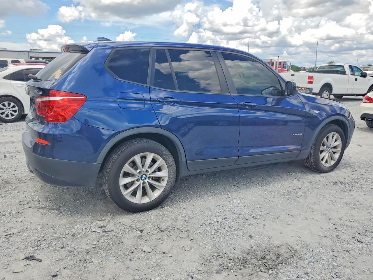 2013 Bmw X3 Xdrive28i Blue vin: 5UXWX9C51D0A28754