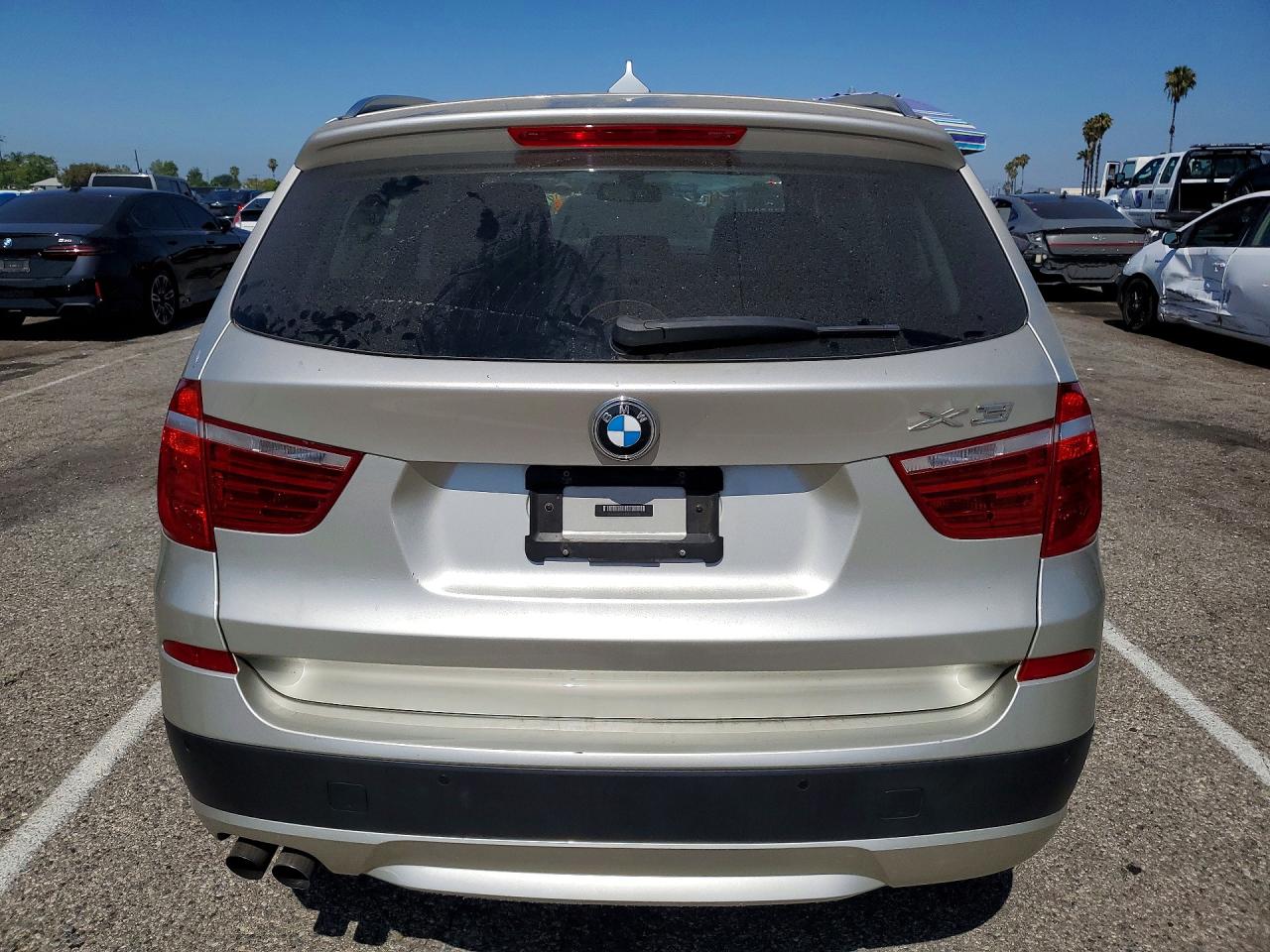 2013 Bmw X3 Xdrive28i Серебряный vin: 5UXWX9C51D0A32478