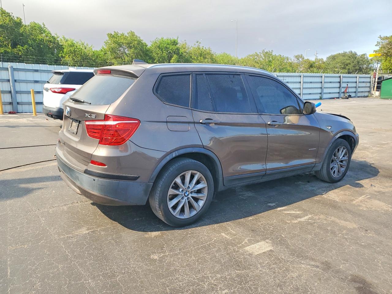 2014 Bmw X3 Xdrive28i Brown vin: 5UXWX9C51E0D39005
