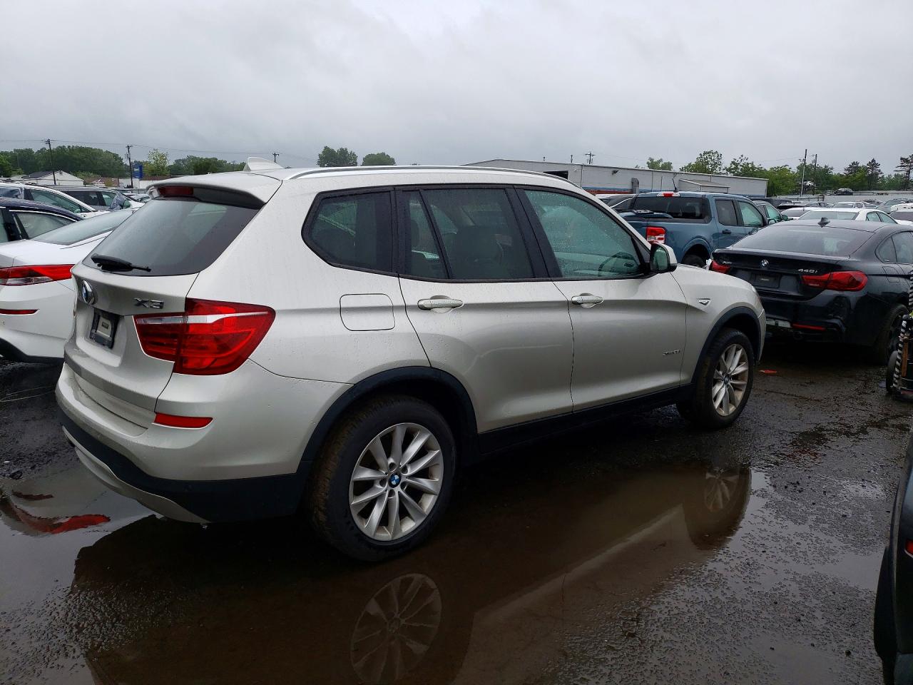 2015 Bmw X3 Xdrive28i Silver vin: 5UXWX9C51F0D49101