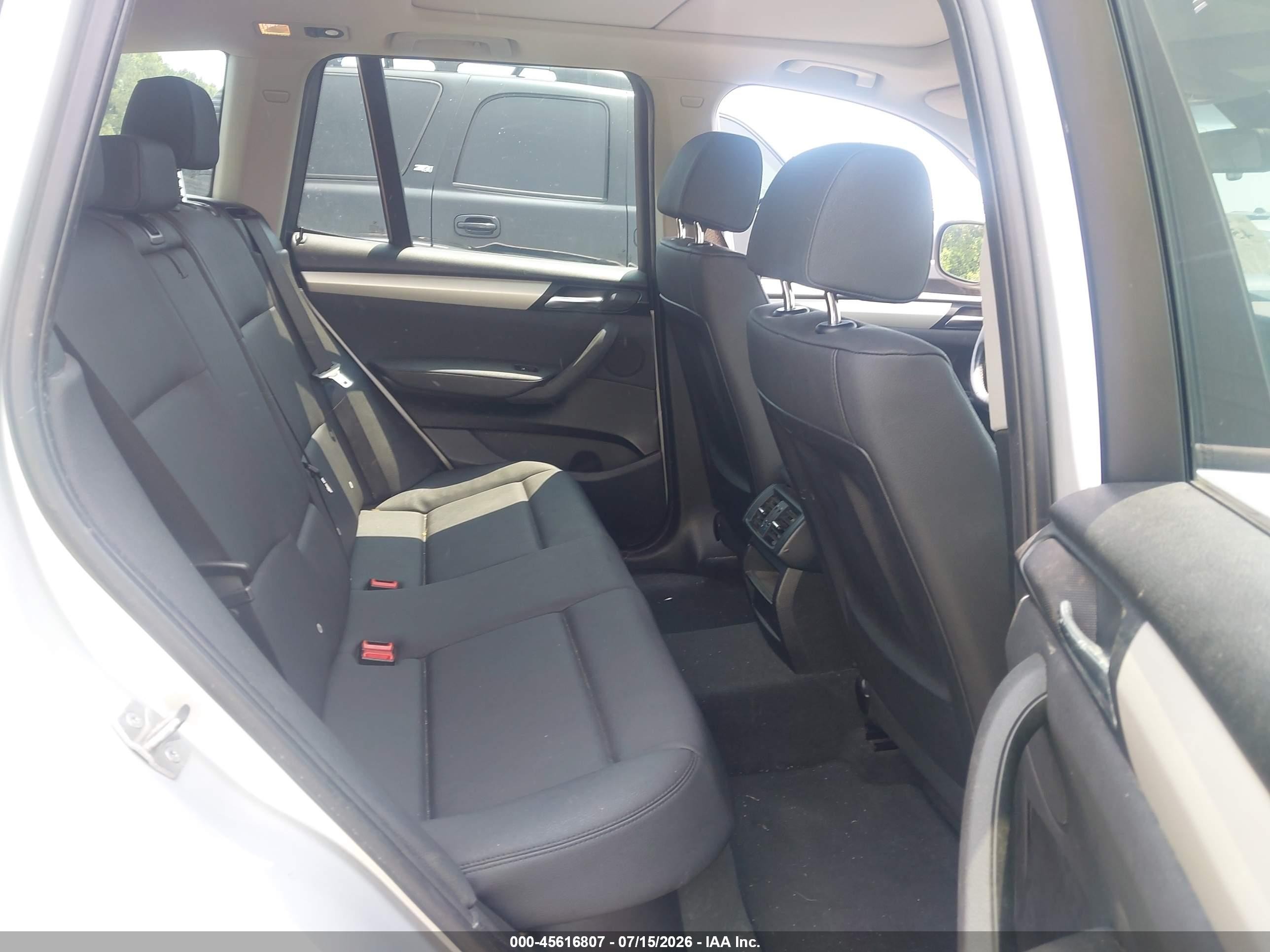 2013 Bmw X3 Xdrive28i Silver vin: 5UXWX9C52D0A20078
