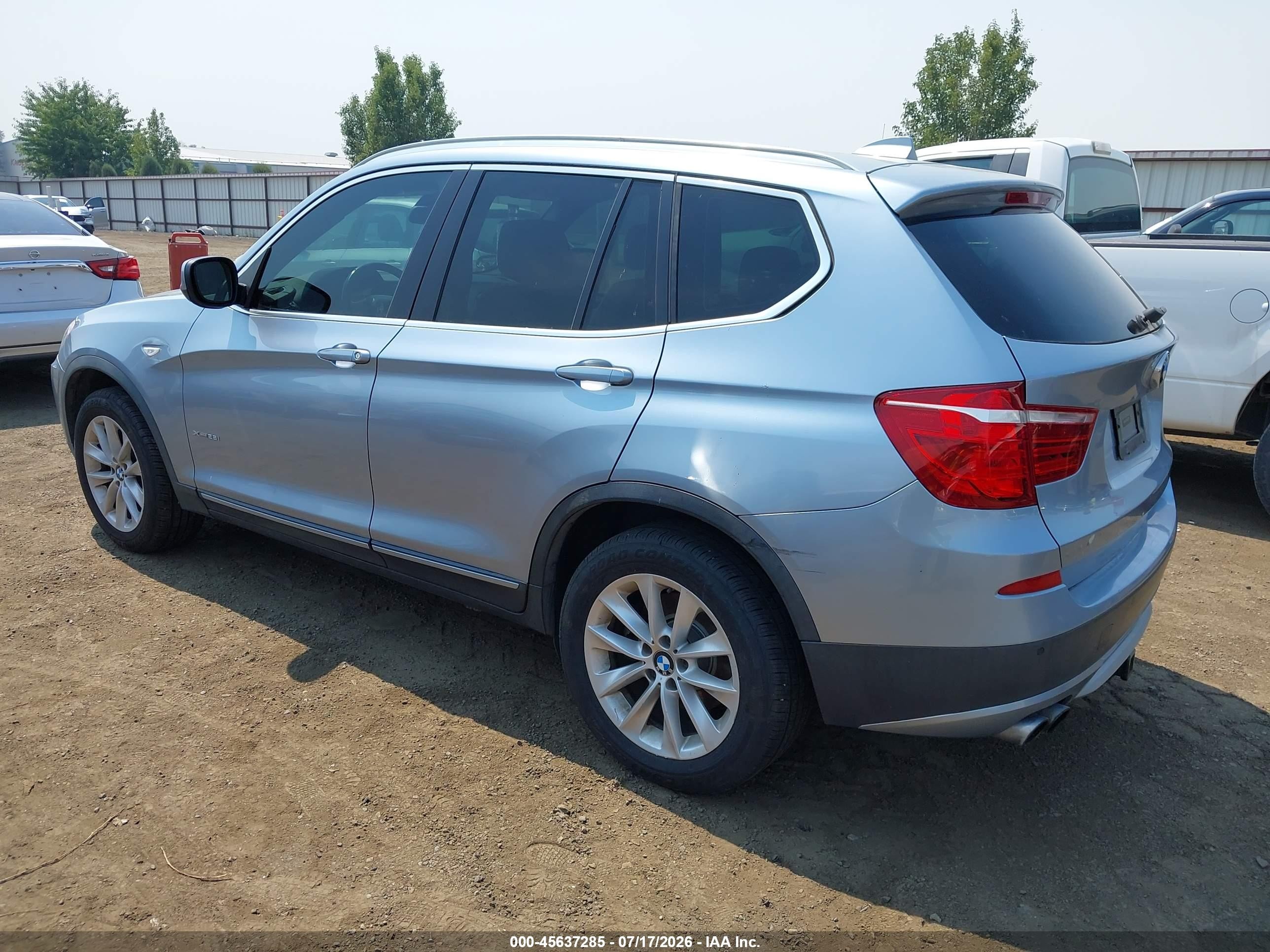2013 Bmw X3 Xdrive28i Blue vin: 5UXWX9C52D0A23210