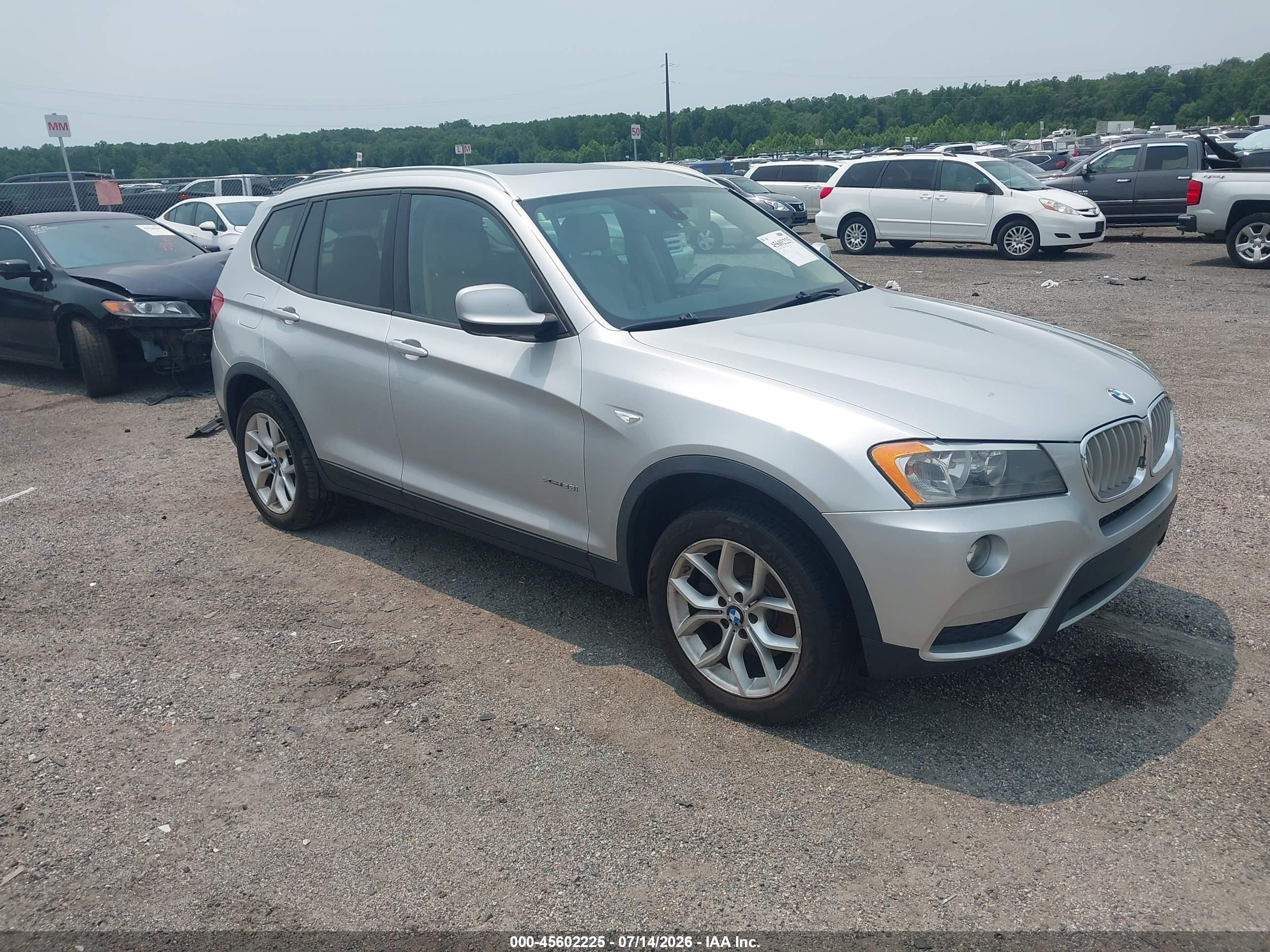 2013 Bmw X3 Xdrive28i Silver vin: 5UXWX9C52D0D00468