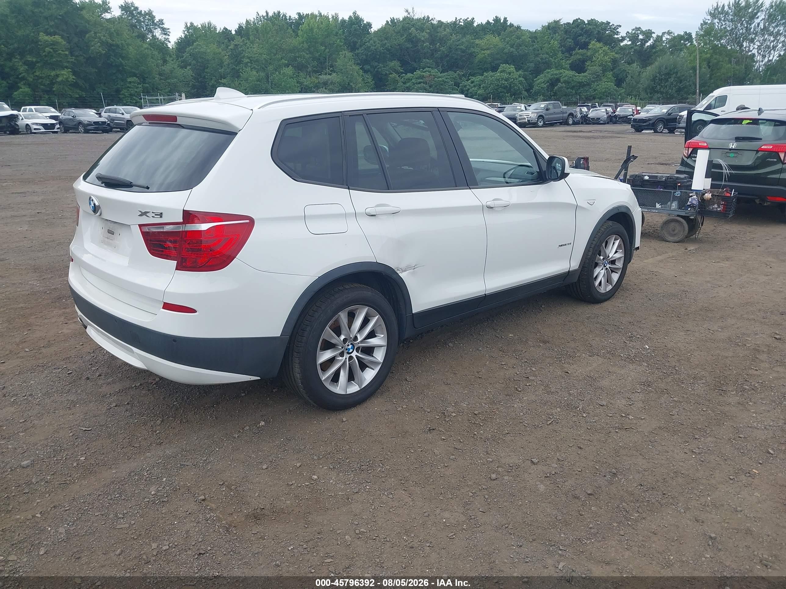 2014 Bmw X3 Xdrive28i White vin: 5UXWX9C52E0D23475