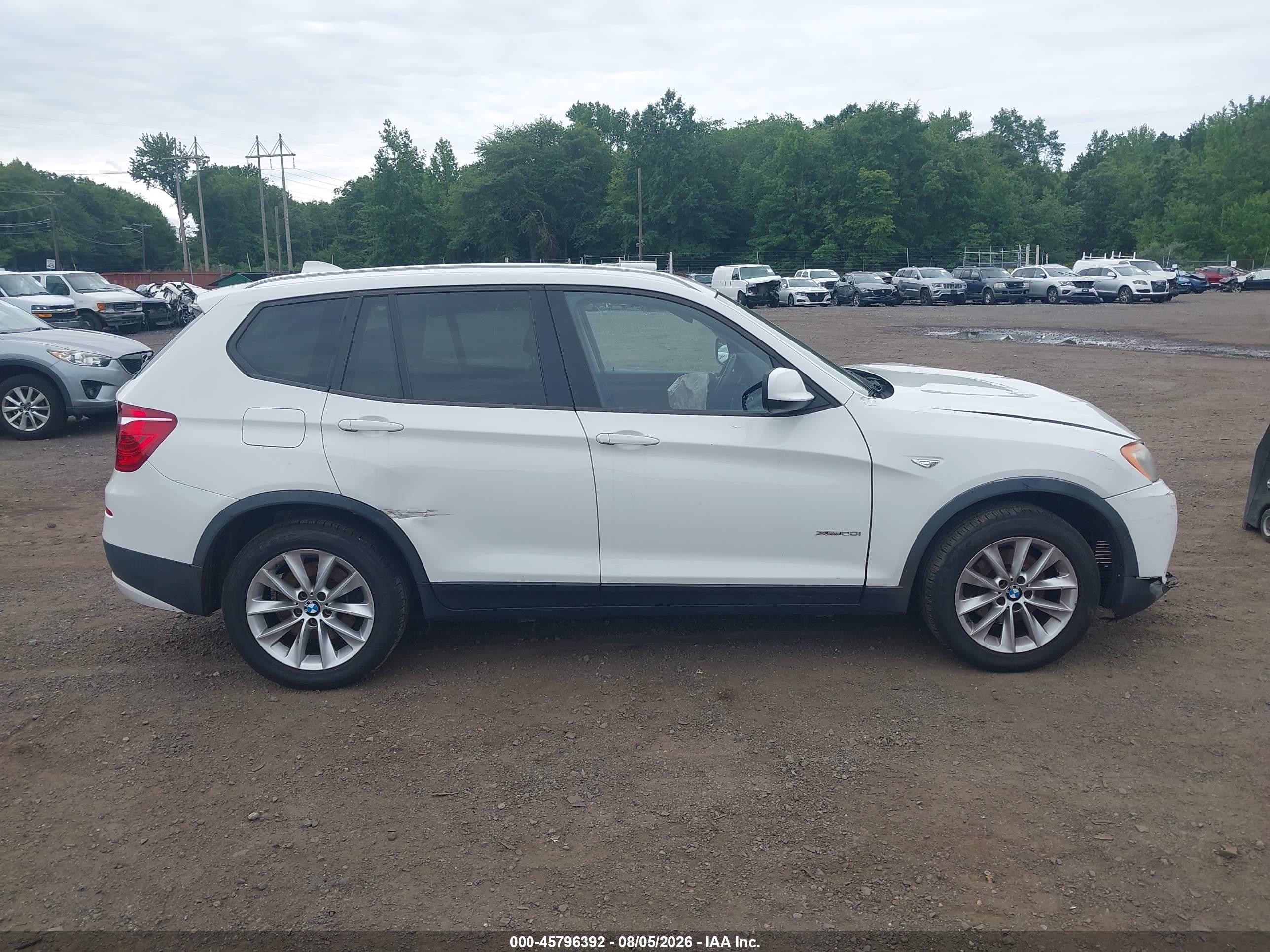 2014 Bmw X3 Xdrive28i White vin: 5UXWX9C52E0D23475