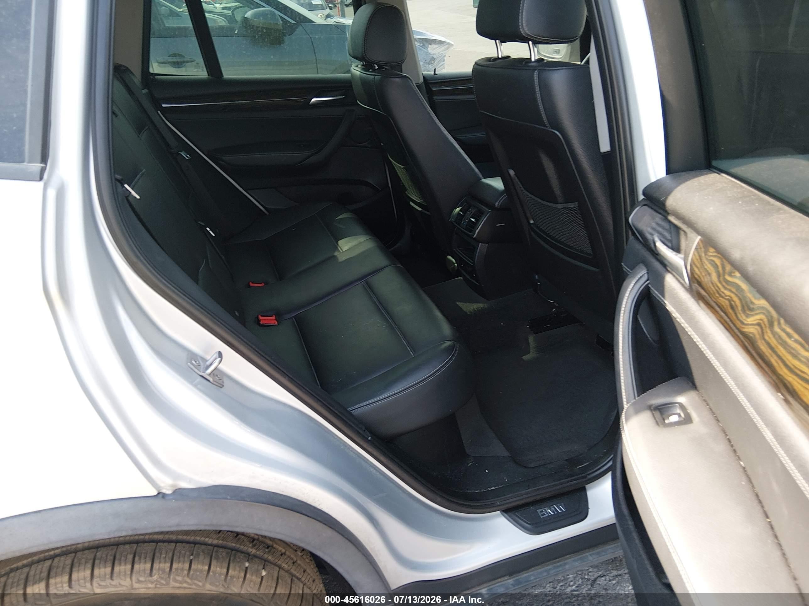 2014 Bmw X3 Xdrive28i Серебряный vin: 5UXWX9C52E0D29471