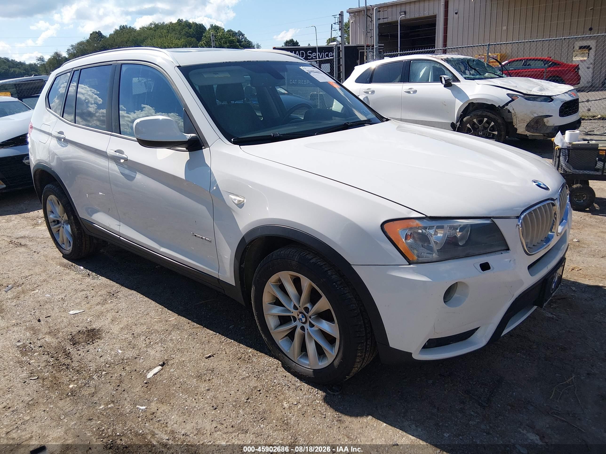 2014 Bmw X3 Xdrive28i White vin: 5UXWX9C52E0D33178