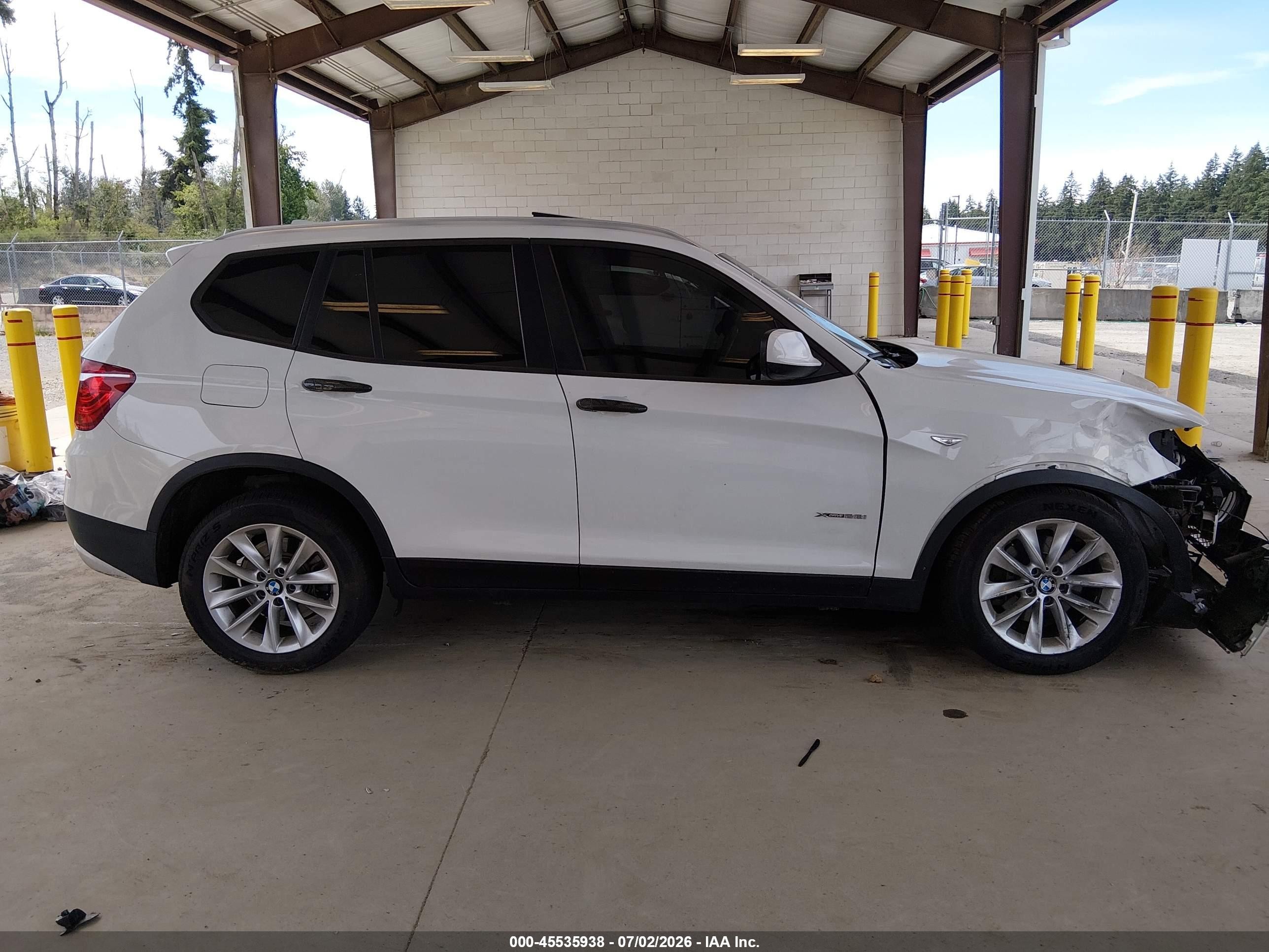 2014 Bmw X3 Xdrive28i White vin: 5UXWX9C52E0D43516