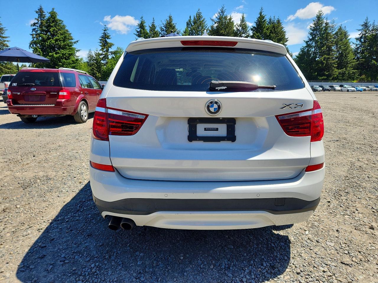 2015 Bmw X3 Xdrive28i White vin: 5UXWX9C52F0D46952