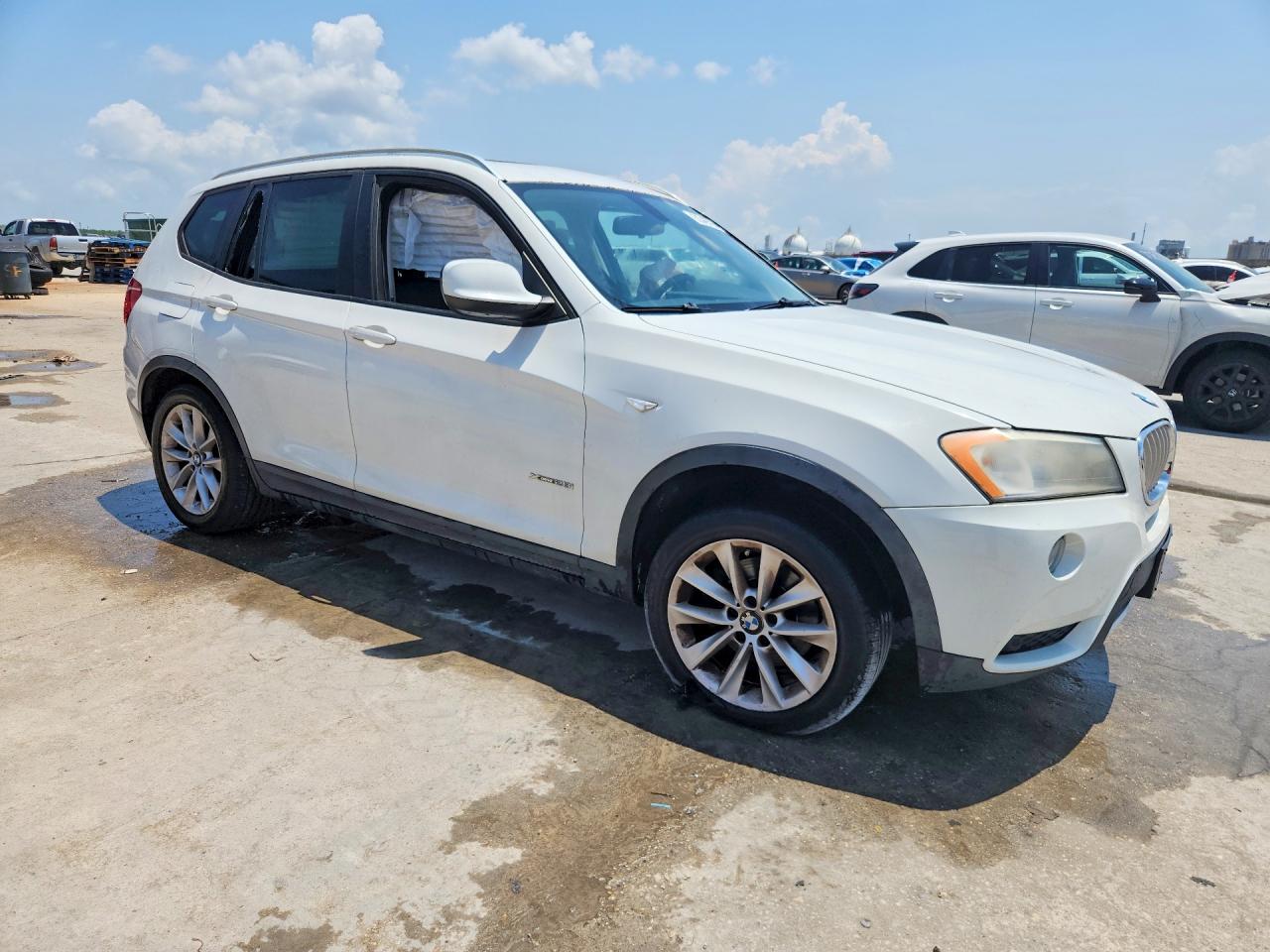 2013 Bmw X3 Xdrive28i White vin: 5UXWX9C53D0A21935