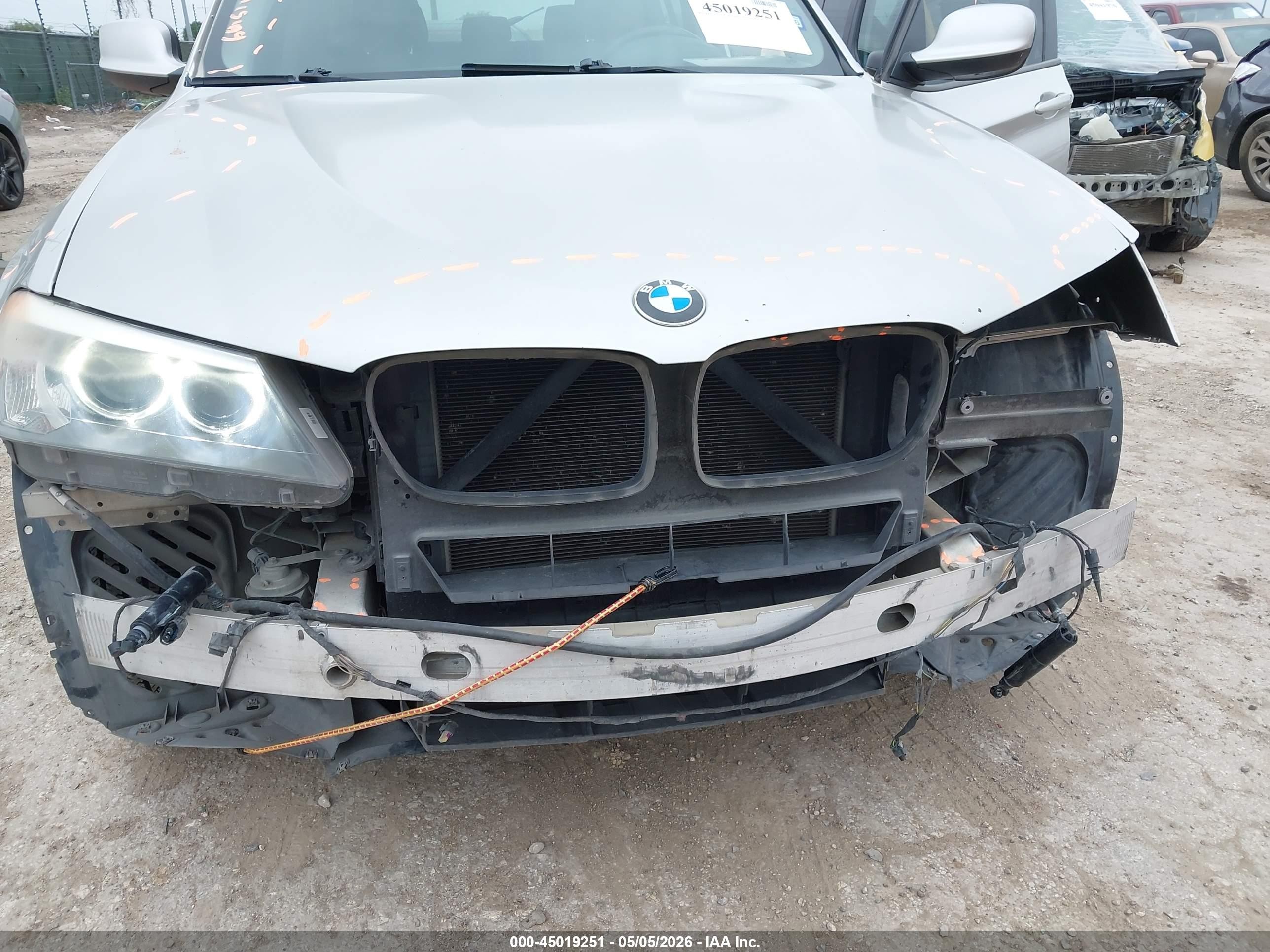 2014 Bmw X3 Xdrive28i Серебряный vin: 5UXWX9C53E0D10136