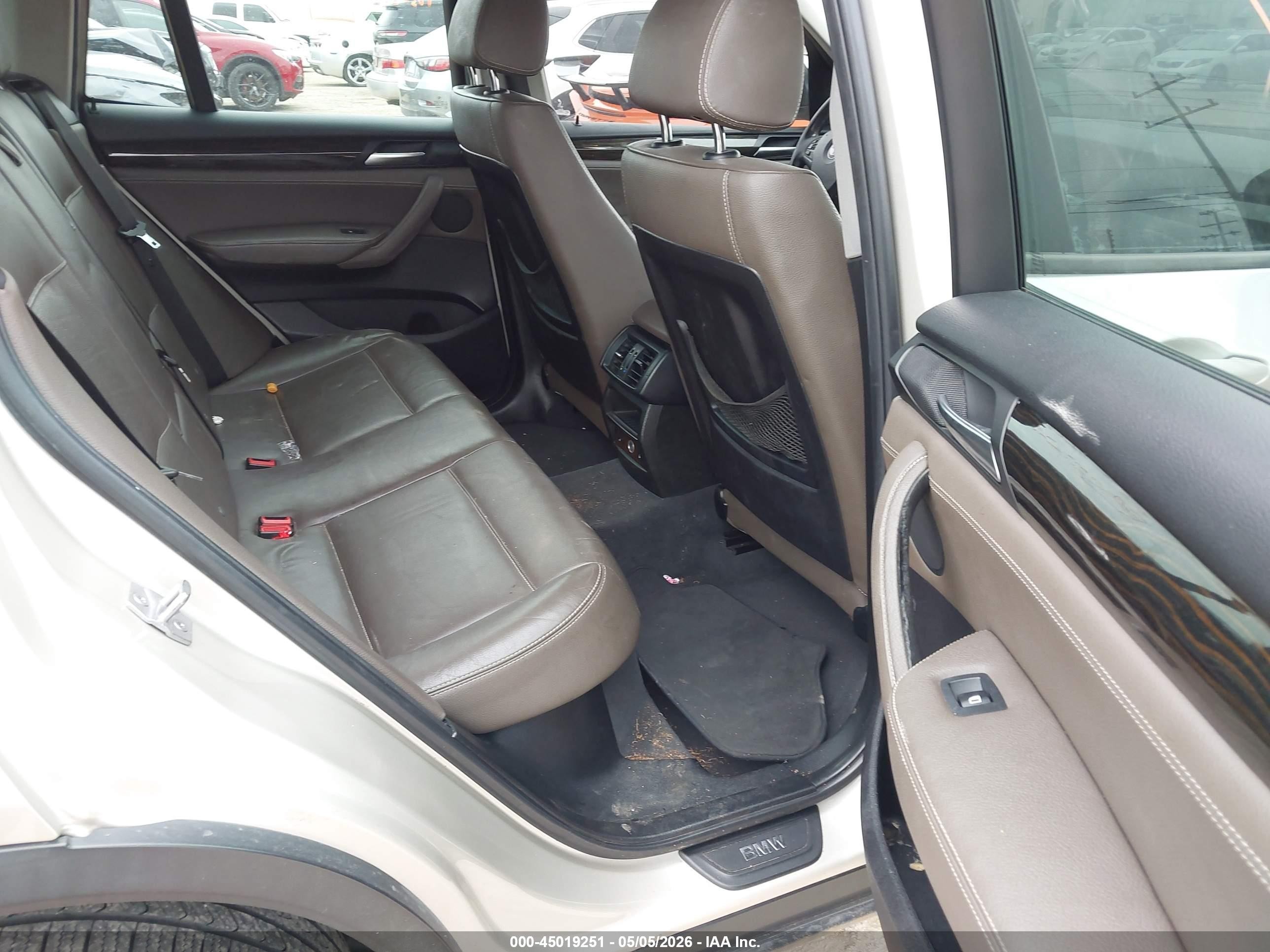 2014 Bmw X3 Xdrive28i Серебряный vin: 5UXWX9C53E0D10136