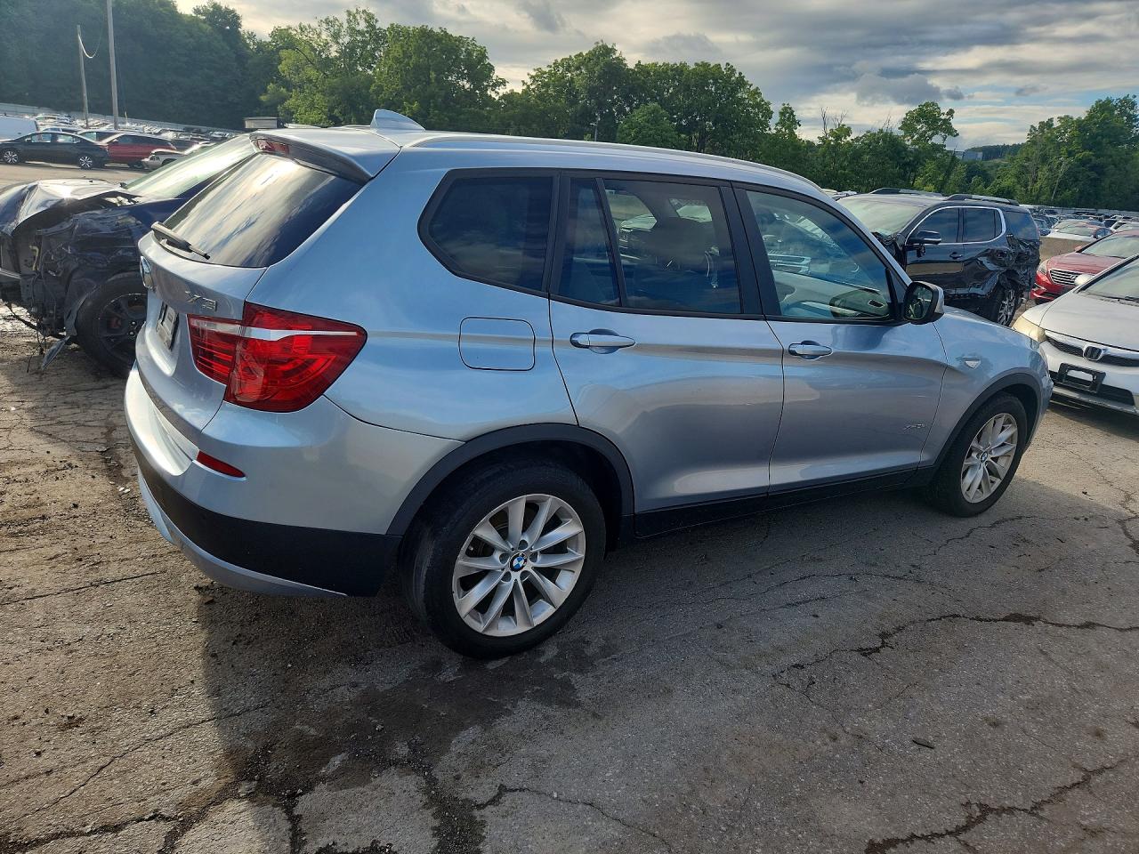 2014 Bmw X3 Xdrive28i Синий vin: 5UXWX9C53E0D17538