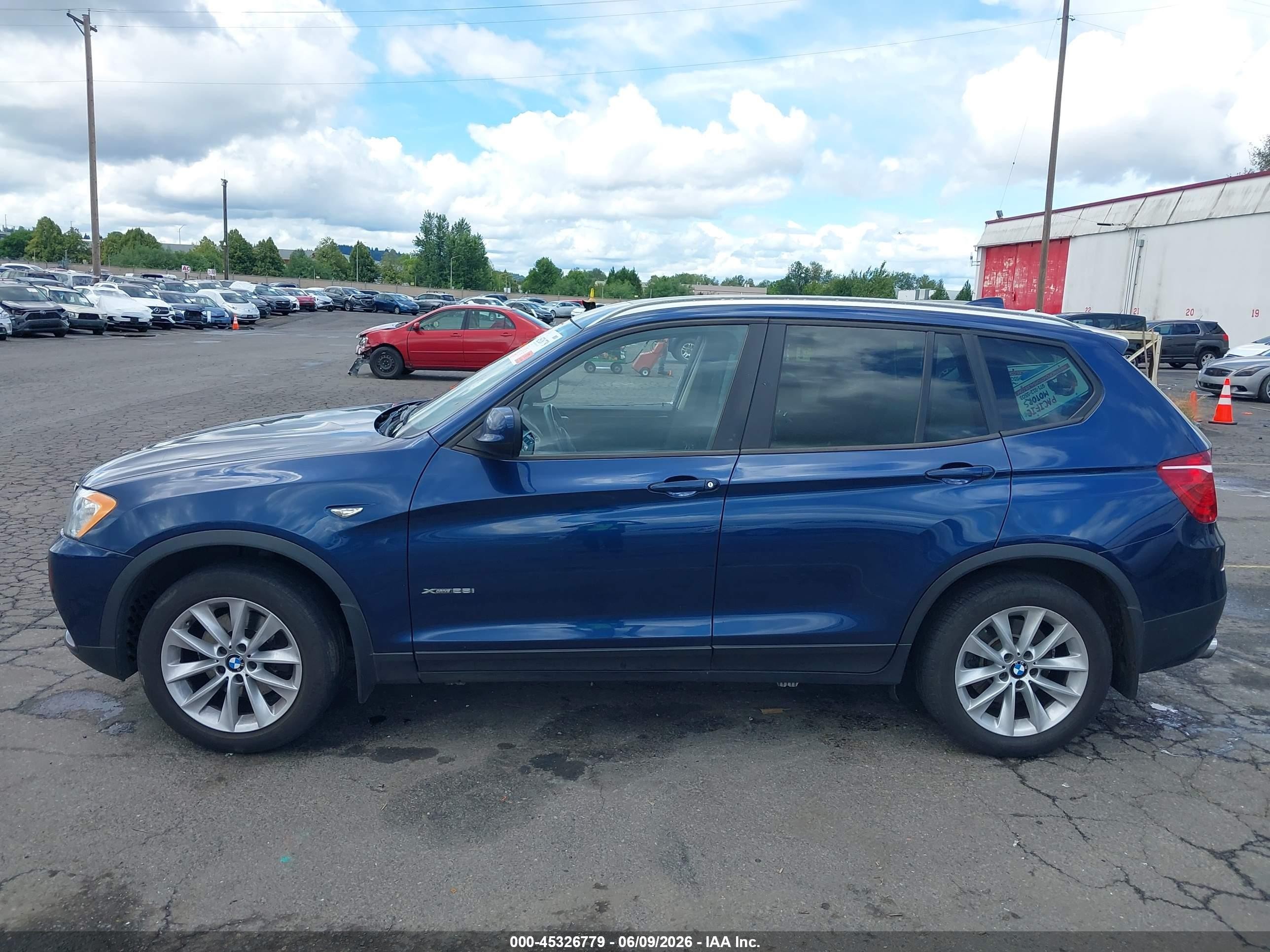 2013 Bmw X3 Xdrive28i Blue vin: 5UXWX9C54D0A10359