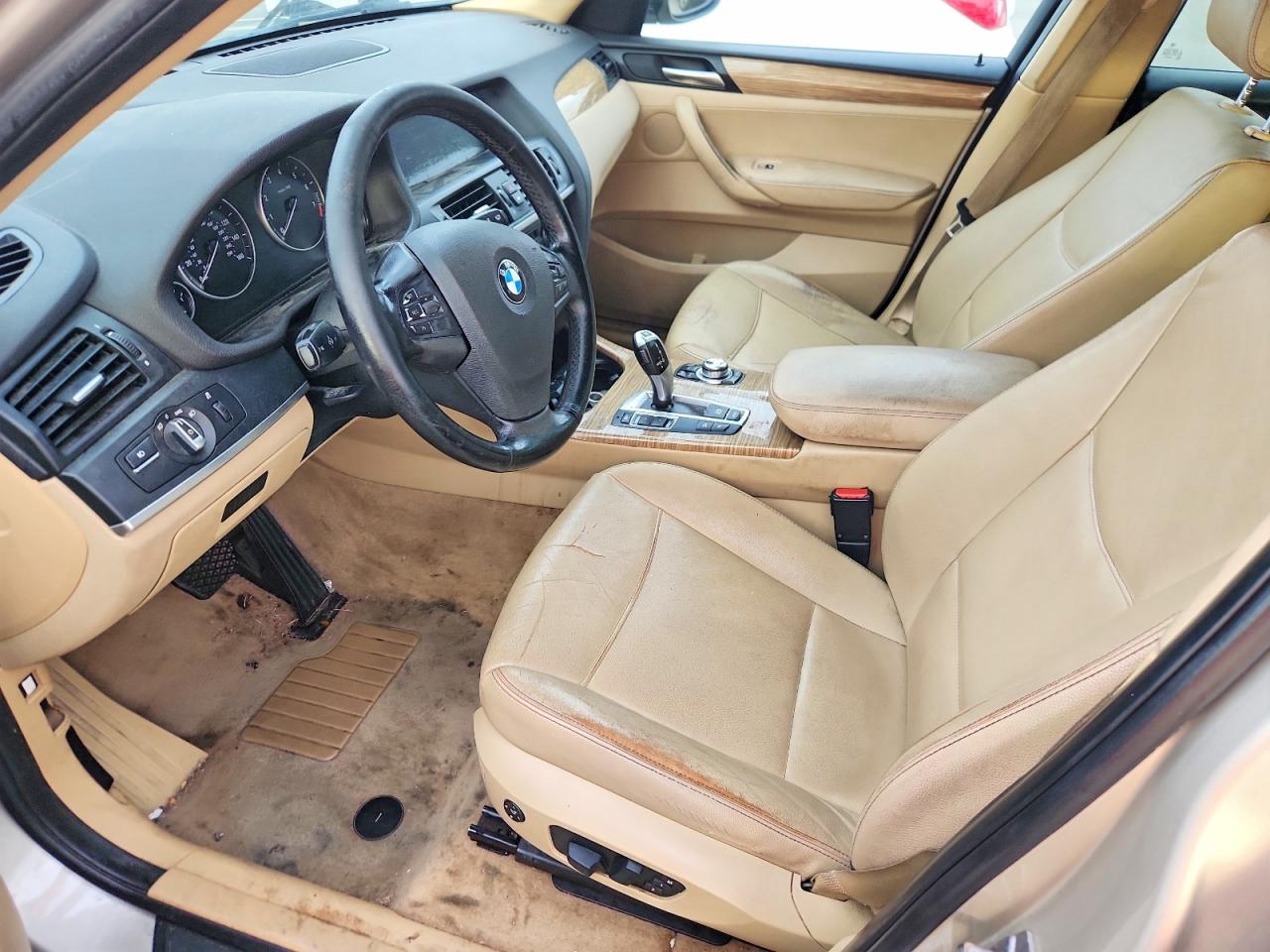 2013 Bmw X3 Xdrive28i Серебряный vin: 5UXWX9C54D0A27517