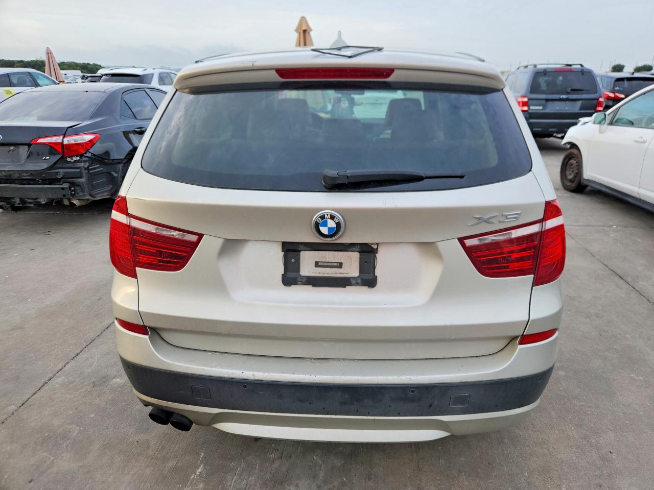 2013 Bmw X3 Xdrive28i Серебряный vin: 5UXWX9C54D0A27517
