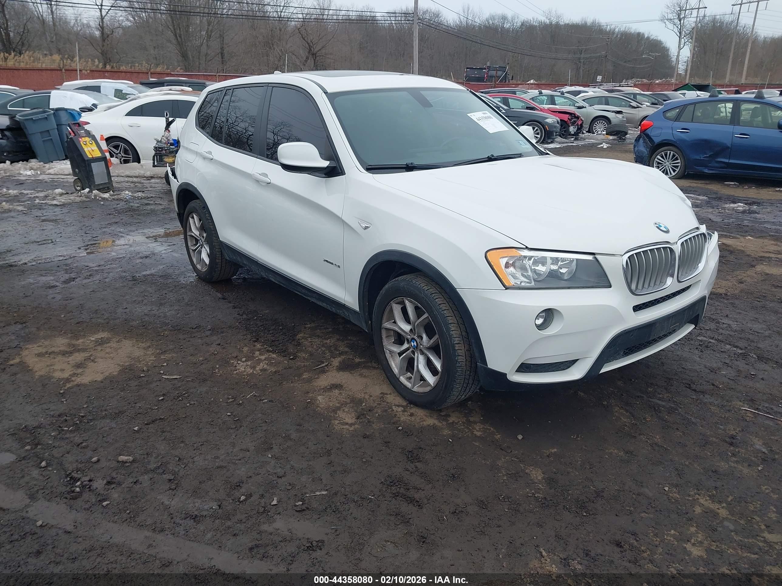 2013 Bmw X3 Xdrive28i White vin: 5UXWX9C54D0A31907
