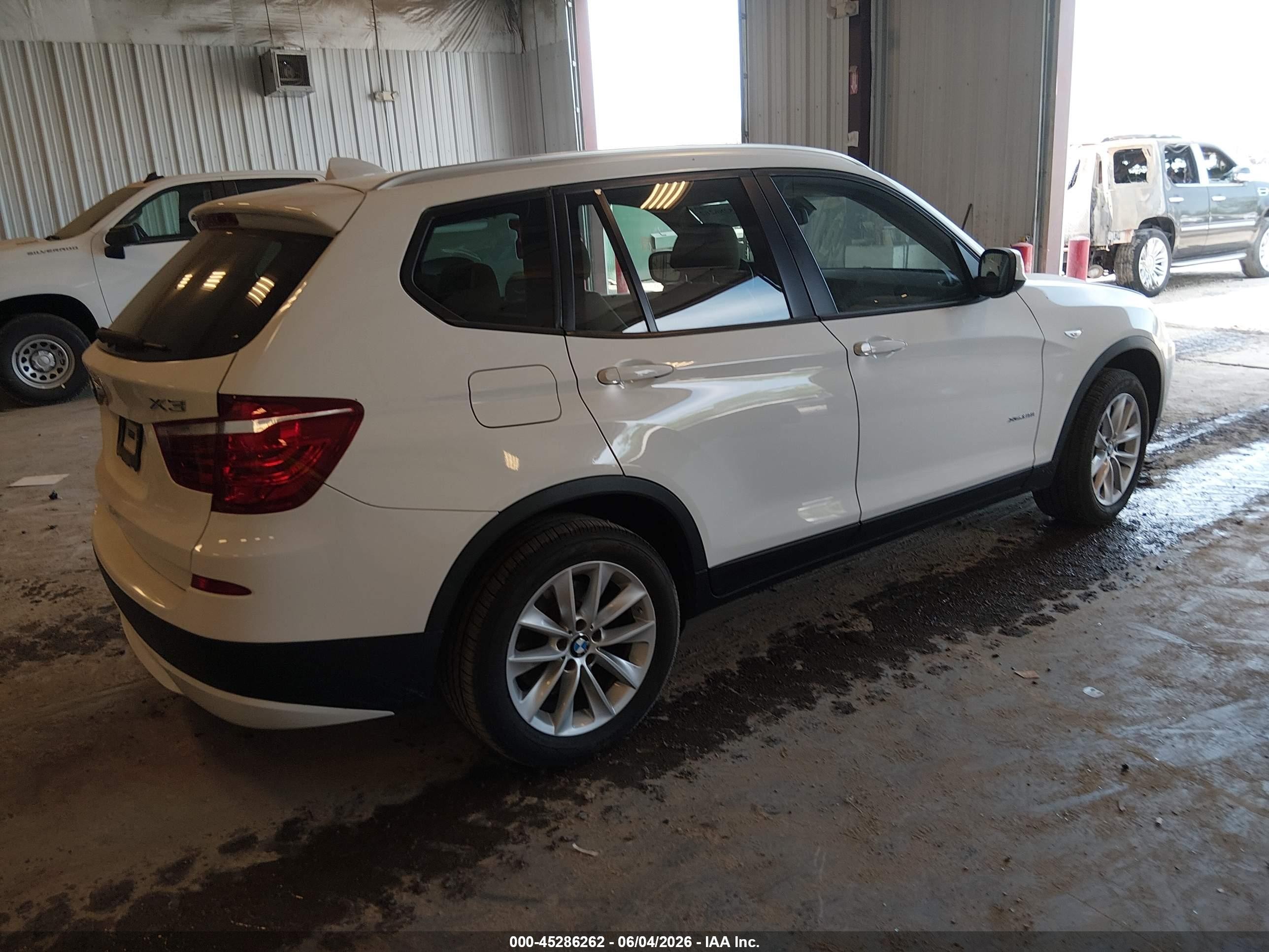 2013 Bmw X3 Xdrive28i Белый vin: 5UXWX9C54D0D02853