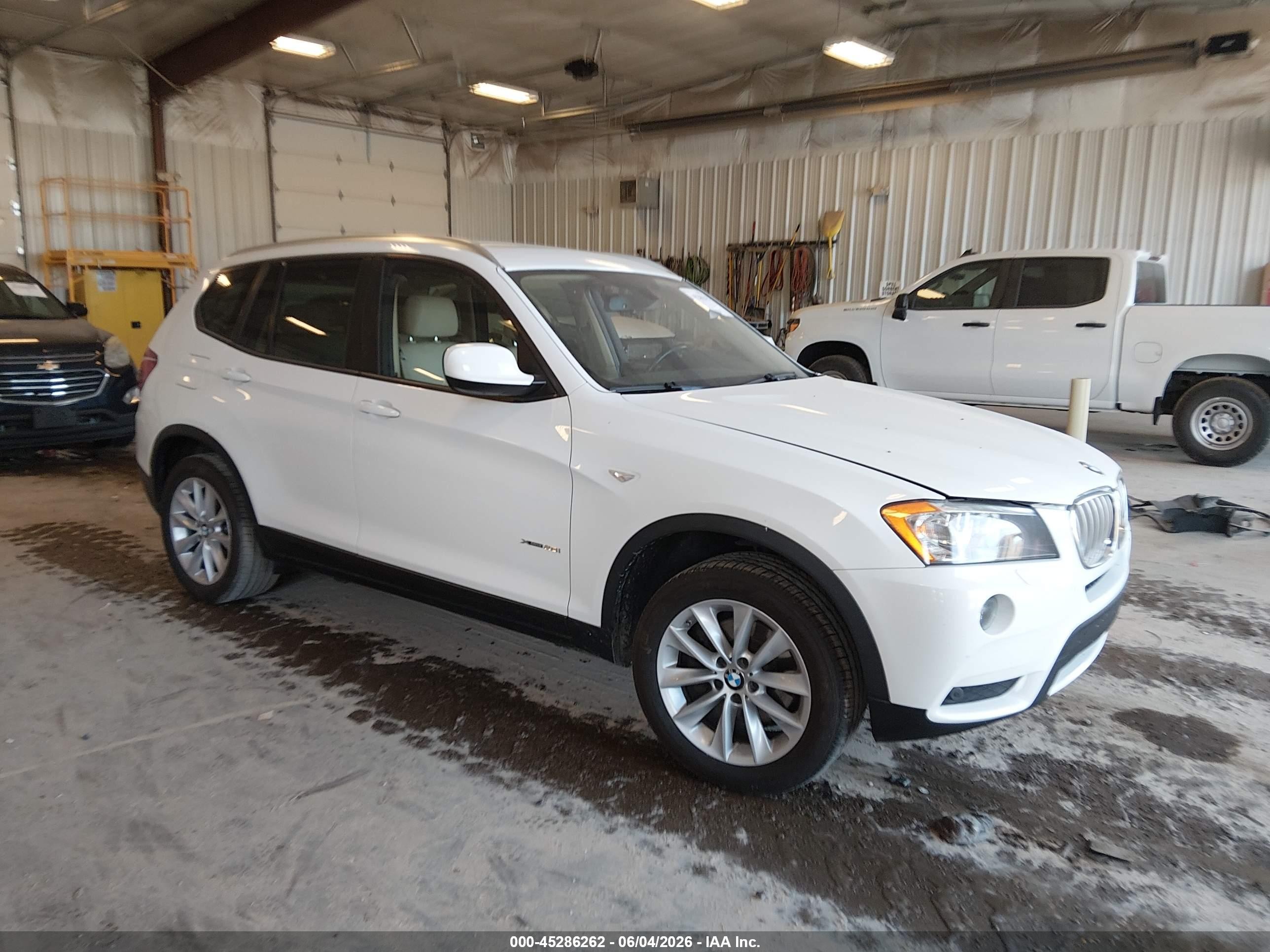 2013 Bmw X3 Xdrive28i White vin: 5UXWX9C54D0D02853