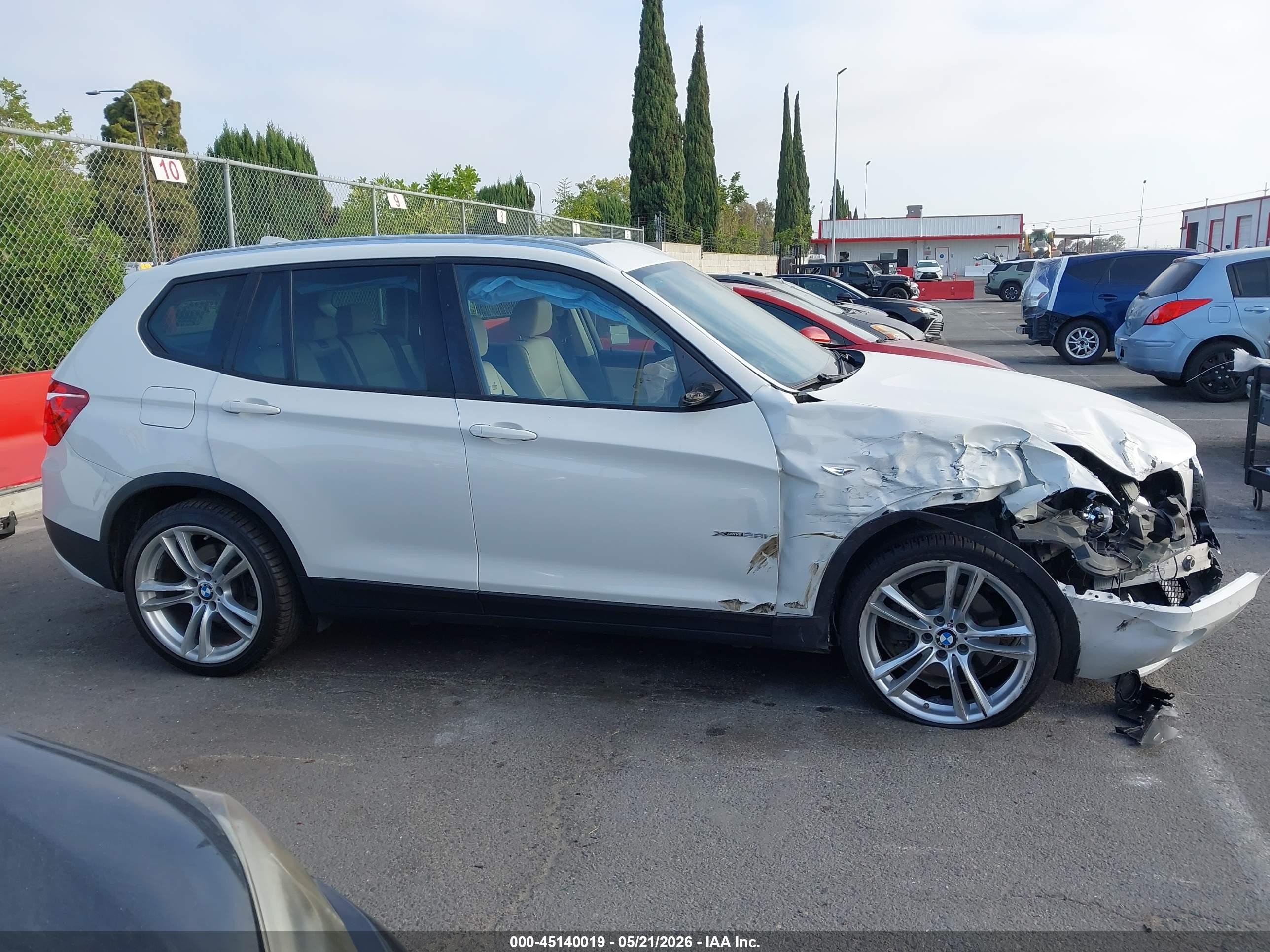 2014 Bmw X3 Xdrive28i White vin: 5UXWX9C54E0D14065